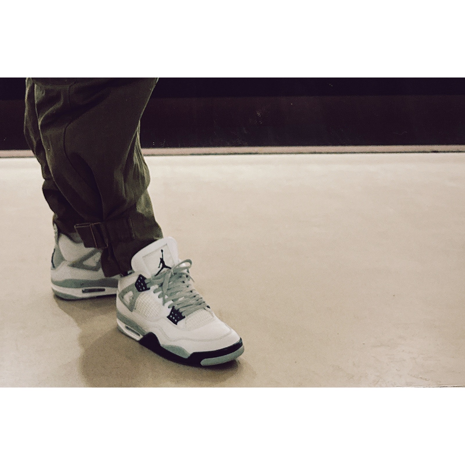 Jordan 4 Retro Midnight Navy 착용 스타일