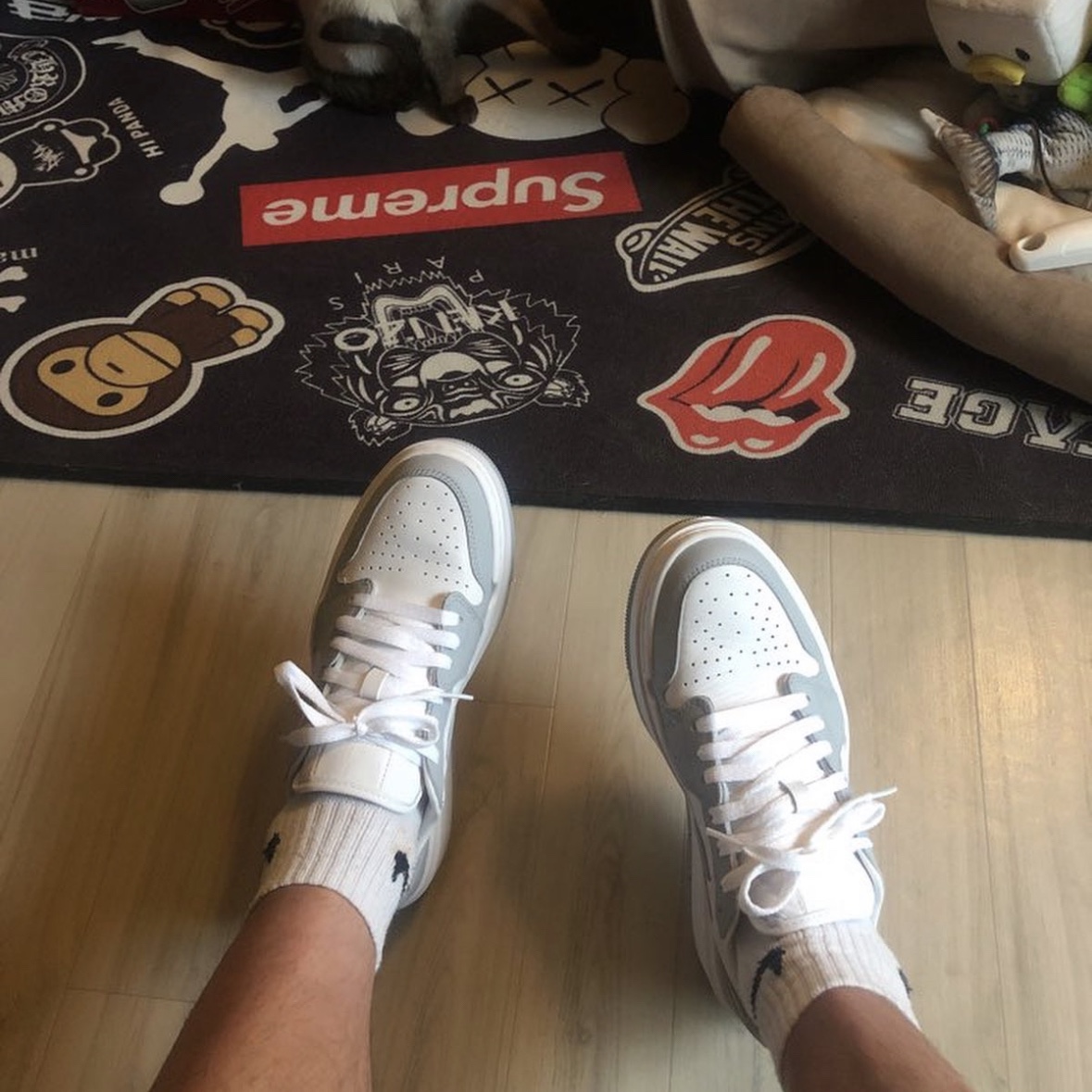 (W) Jordan 1 Elevate Low White and Wolf Grey 착용 스타일