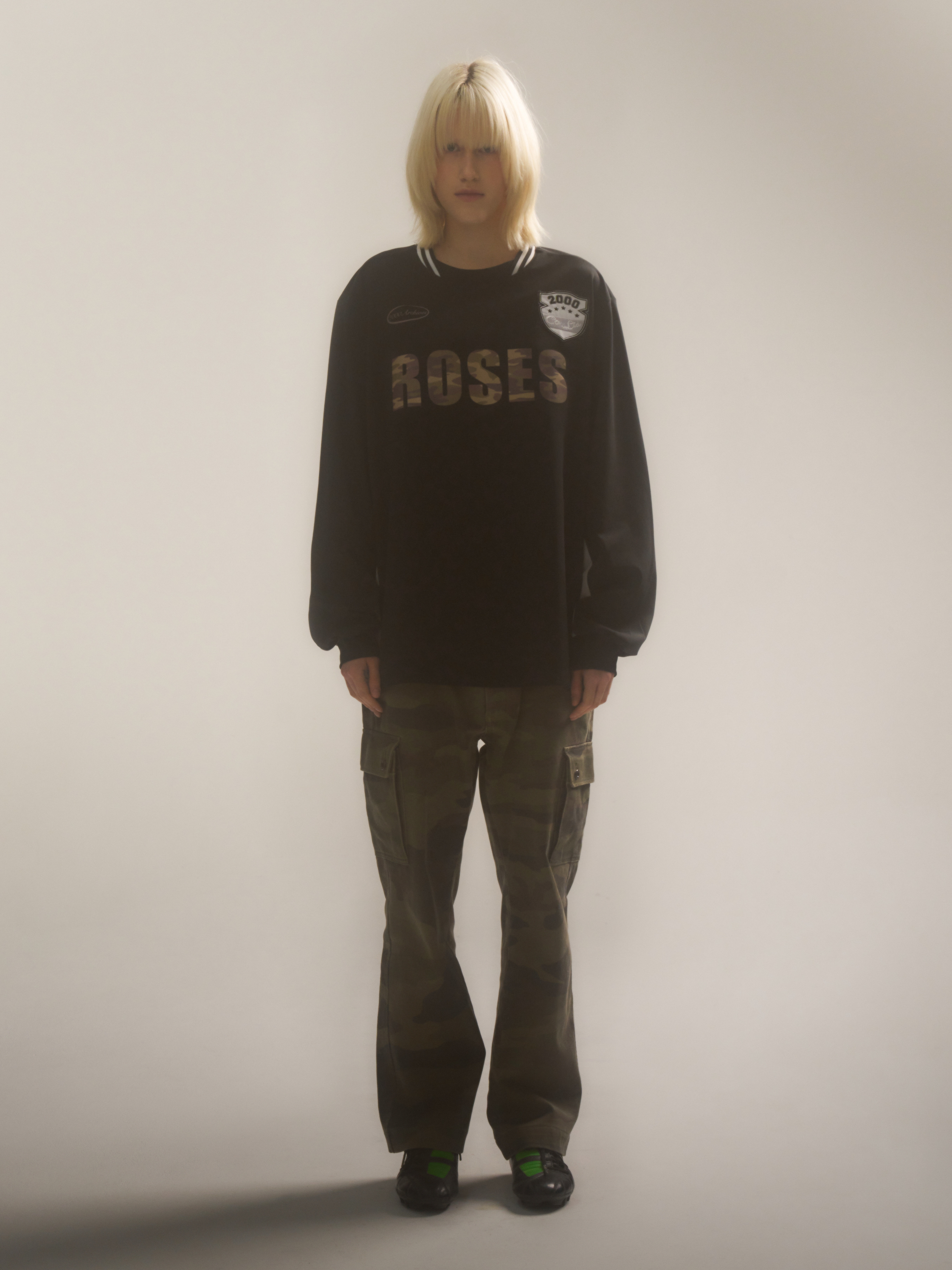 2000Archives Oversized Sporty T-Shirt Black Camo 착용 스타일 - 1