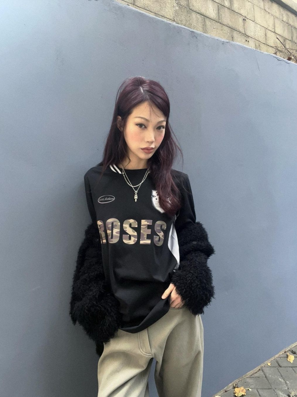 2000Archives Sporty T-Shirt Black Camo 착용 스타일