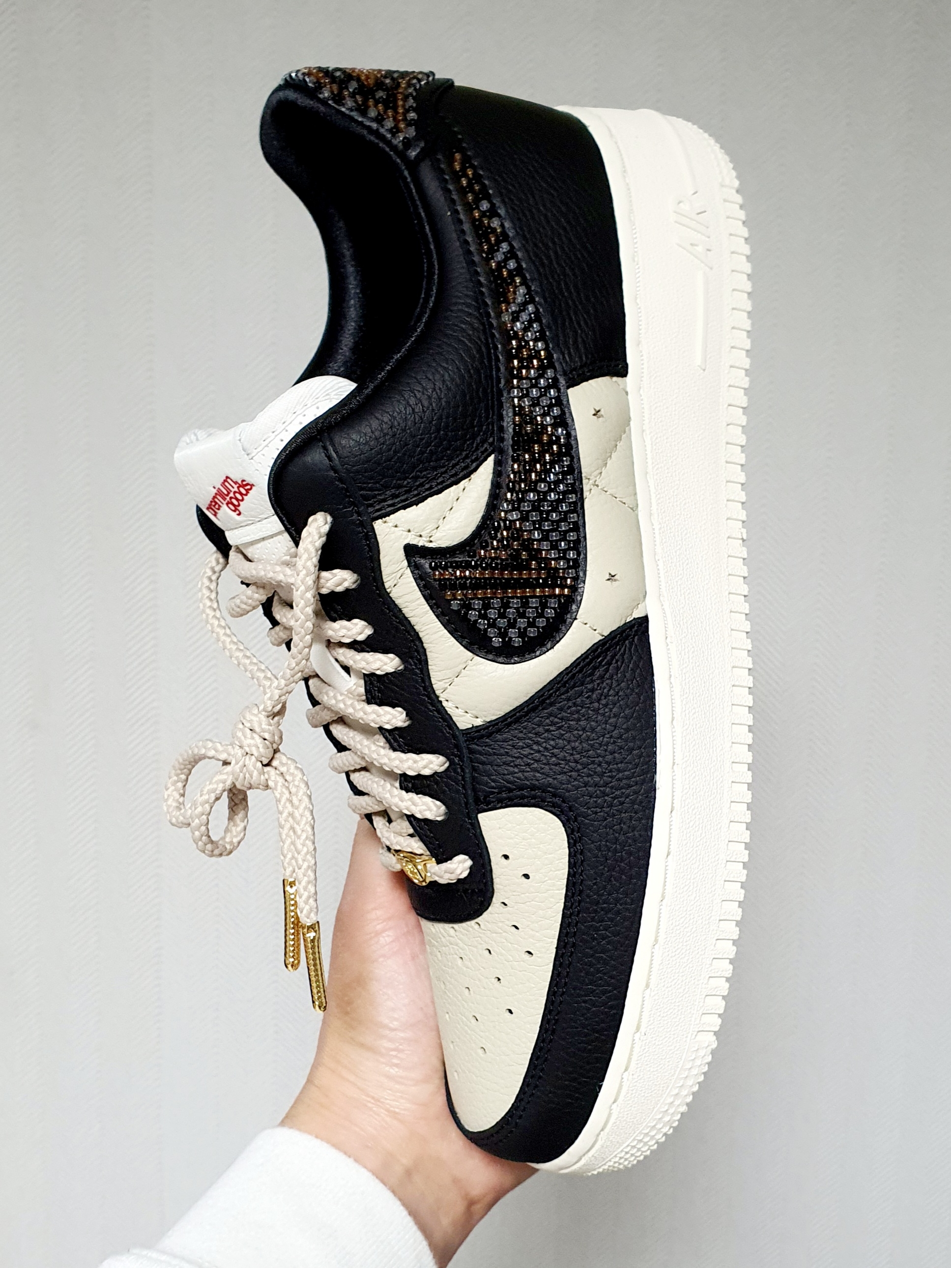 (W) Nike x Premium Goods Air Force 1 Low Black Sand 착용 스타일