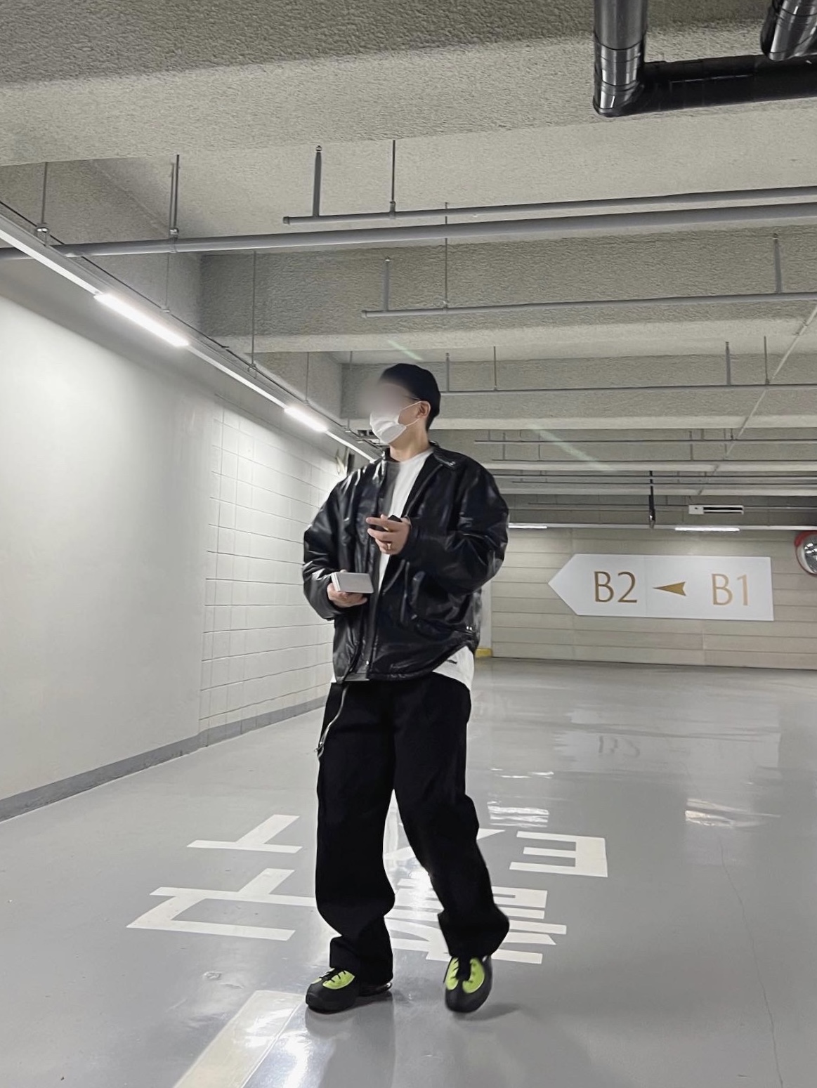 Nike x Stussy Air Penny II Vivid Green and Black 착용 스타일 - 2