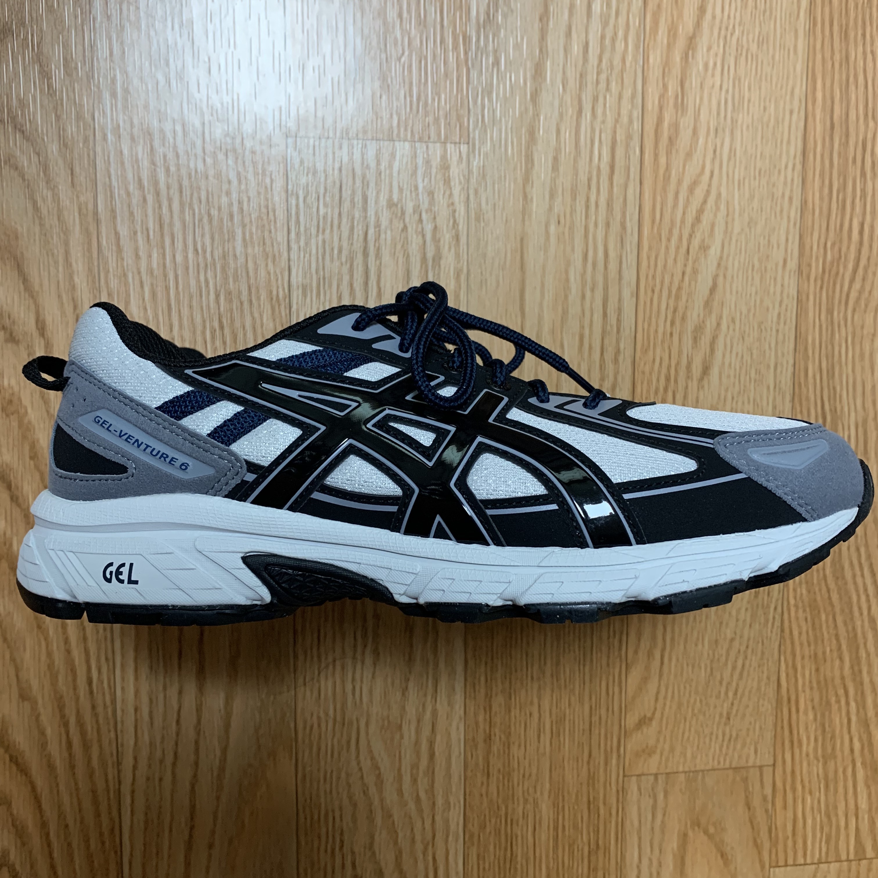 Asics Gel-Venture 6 SPS Glacier Grey 착용 스타일 - 2