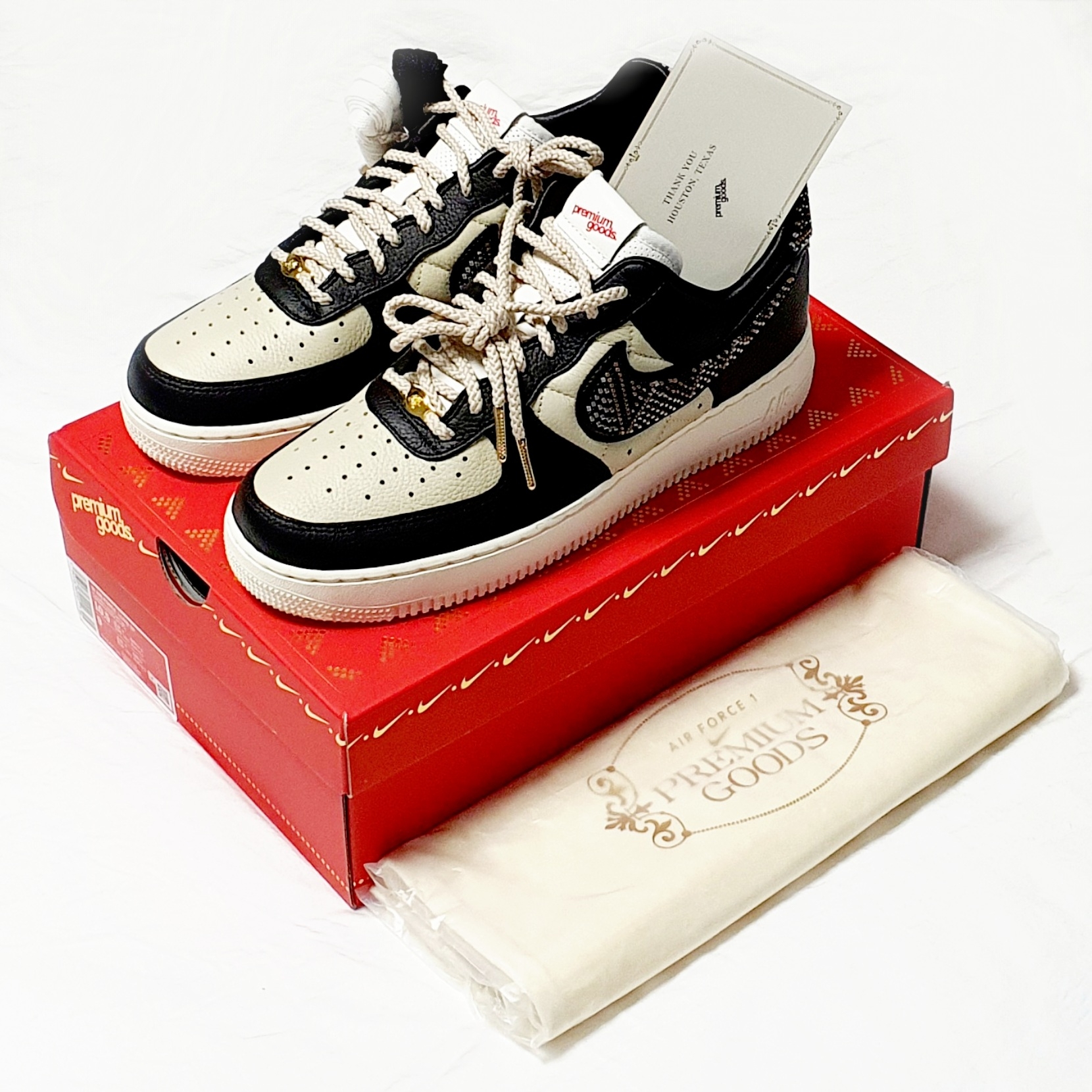 (W) Nike x Premium Goods Air Force 1 Low Black Sand 착용 스타일 - 1