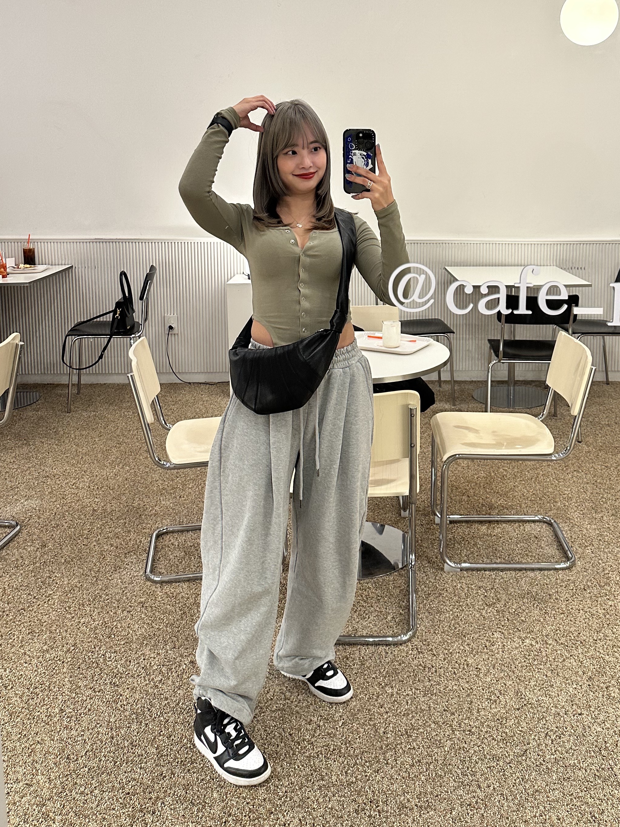 Lemaire Small Croissant Bag Soft Nappa Leather Black, Casetify x Ader Error iPhone Sticker Magsafe Case Clear 착용 스타일 - 3
