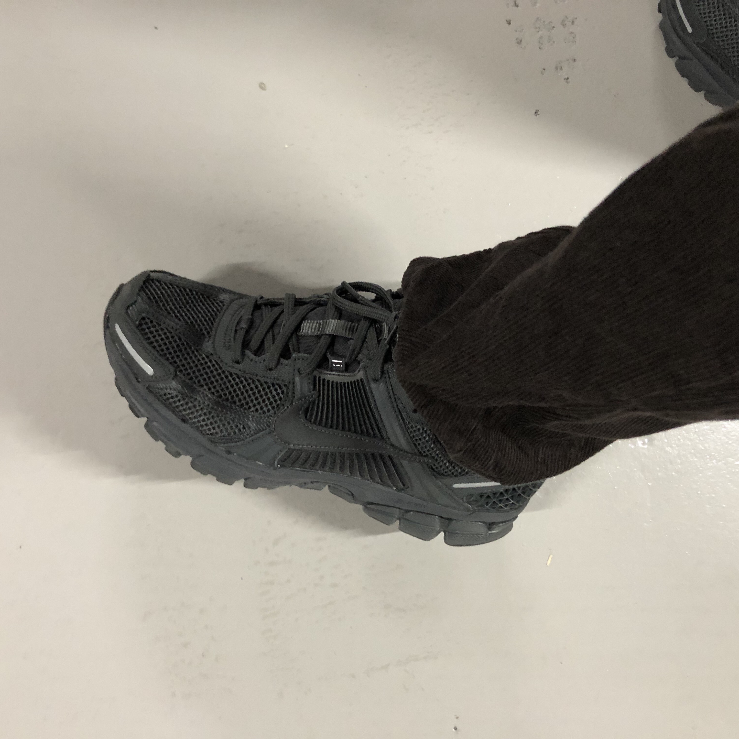 Nike Zoom Vomero 5 SP Anthracite 2023 착용 스타일