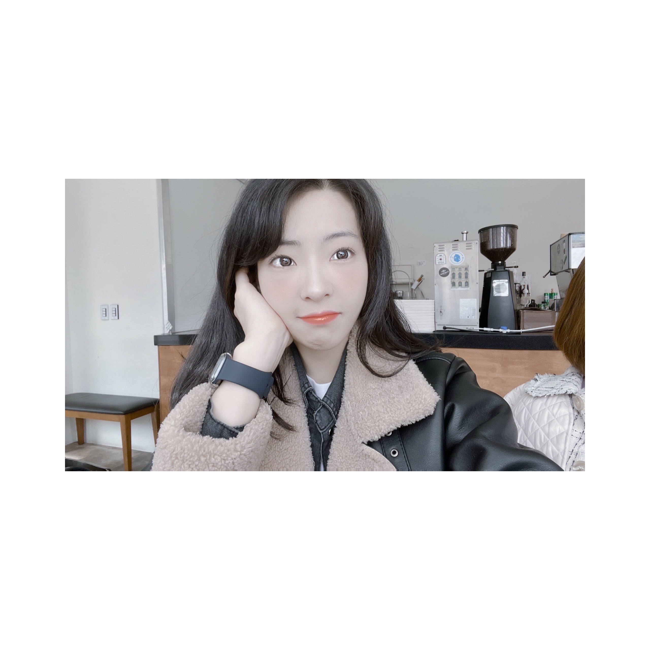Apple Watch SE 40mm GPS Space Gray Aluminum Case with Sport Band Midnight (Korean Ver.), (GS) Nike Dunk Low Safety Orange 착용 스타일 - 1