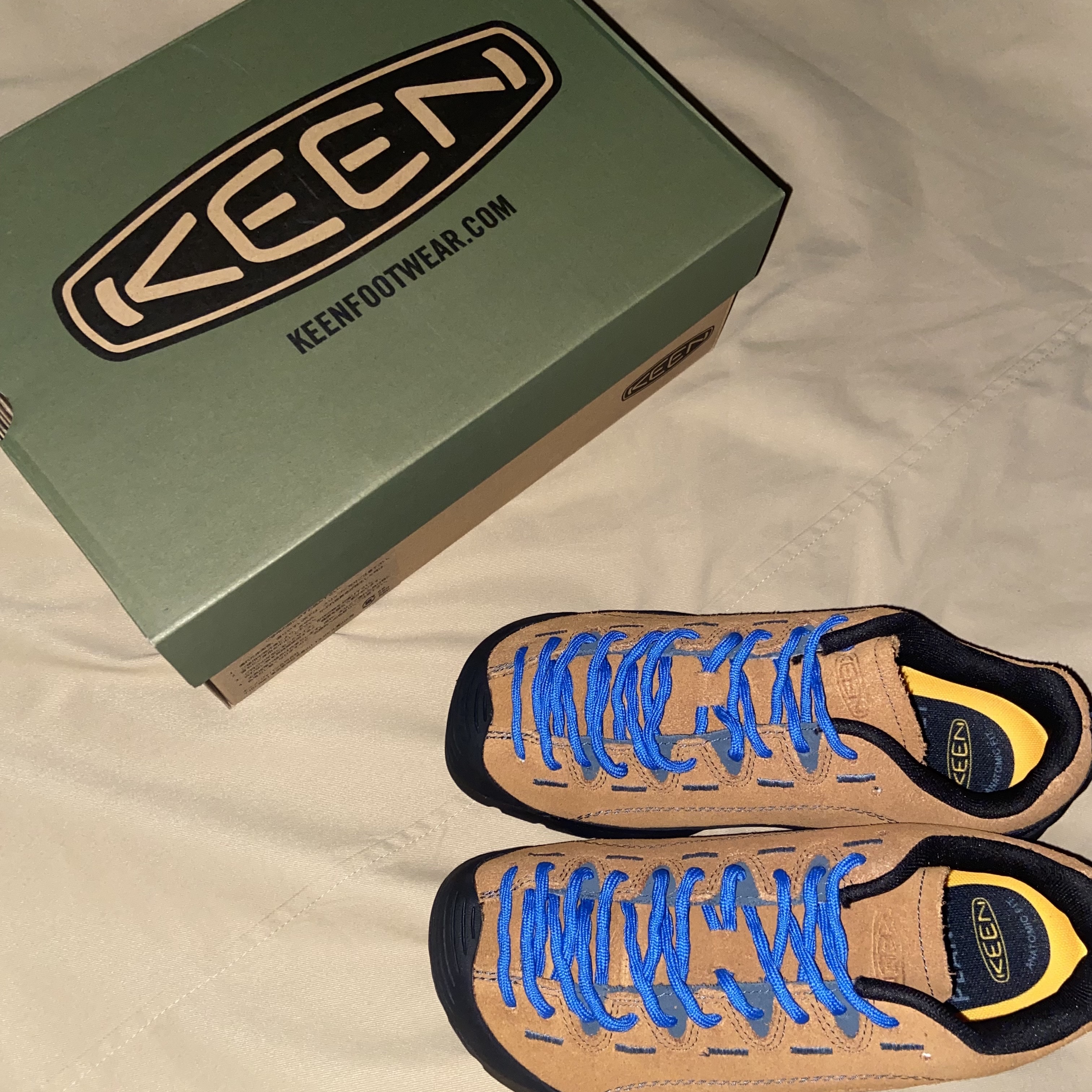 Keen Jasper Suede Sneakers Camel 착용 스타일 - 3