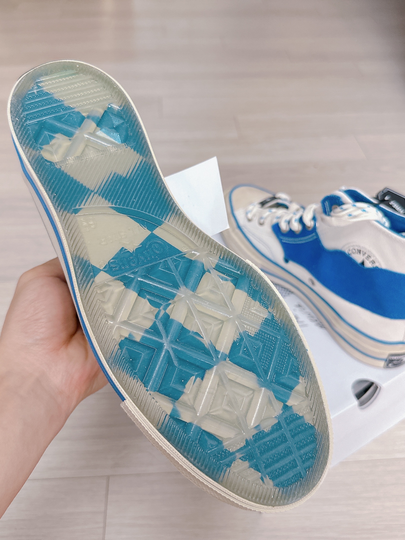 Converse x Ader Error Chuck 70 High White 착용 스타일 - 3