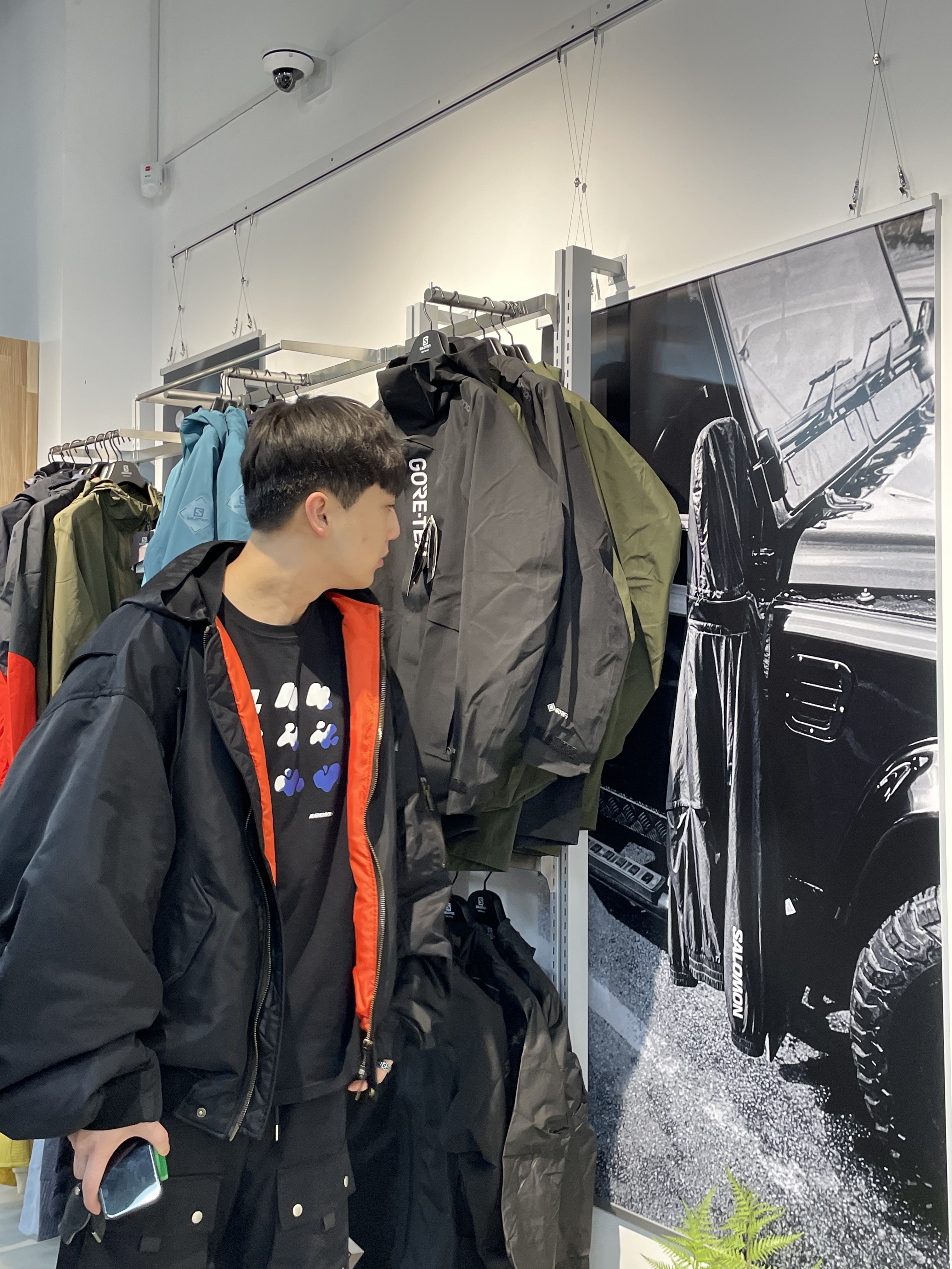 Zara x Ader Error Graphic Long Sleeve T-Shirt Black 착용 스타일