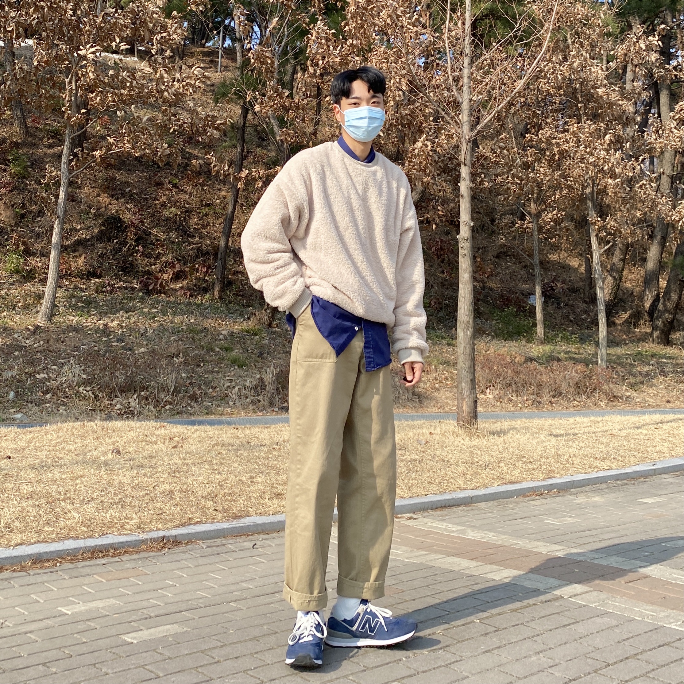 (W) New Balance 574 Navy - B Standard 착용 스타일