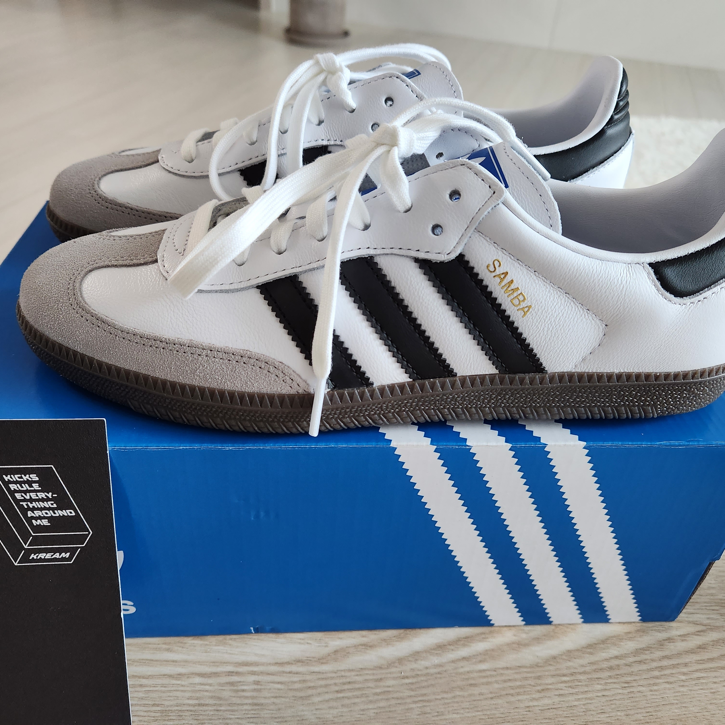Adidas Samba OG Cloud White 착용 스타일 - 1