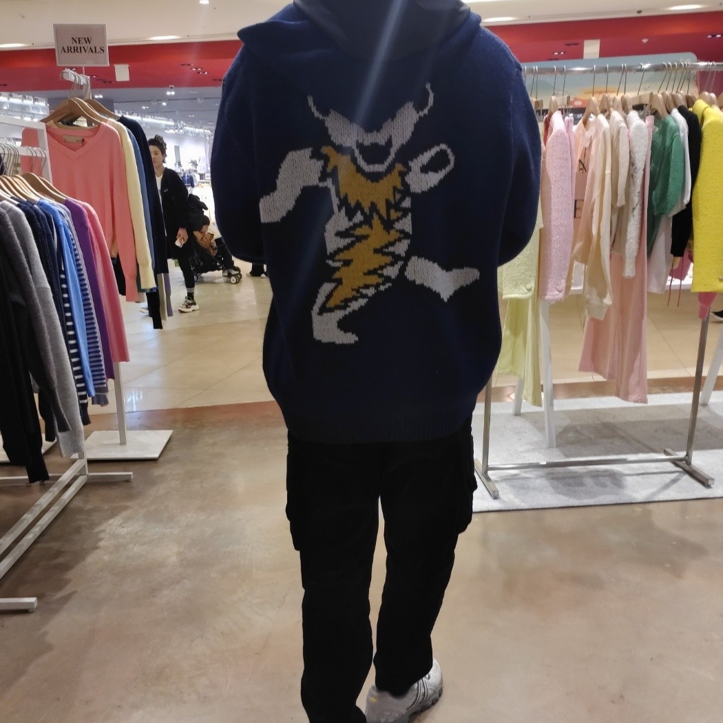 Thisisneverthat x Grateful Dead Dancing Bear Knit Zip Hoodie Navy, Asics Gel-Sonoma 15-50 Oyster Grey 착용 스타일