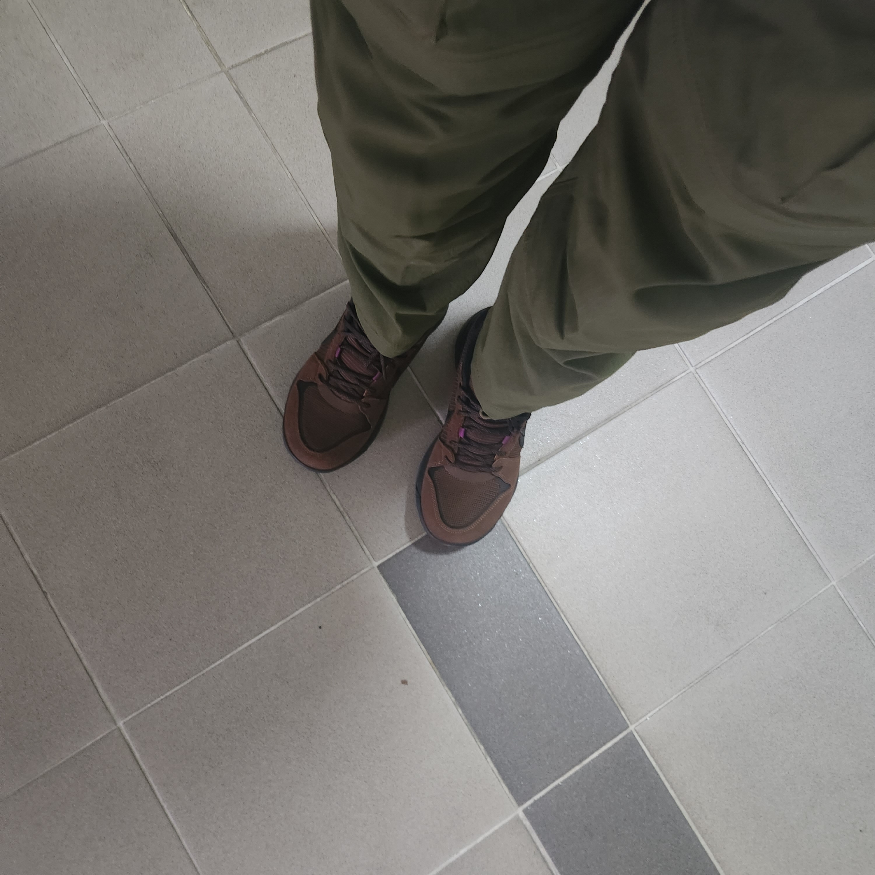Nike ACG Lowcate Cacao Wow 착용 스타일