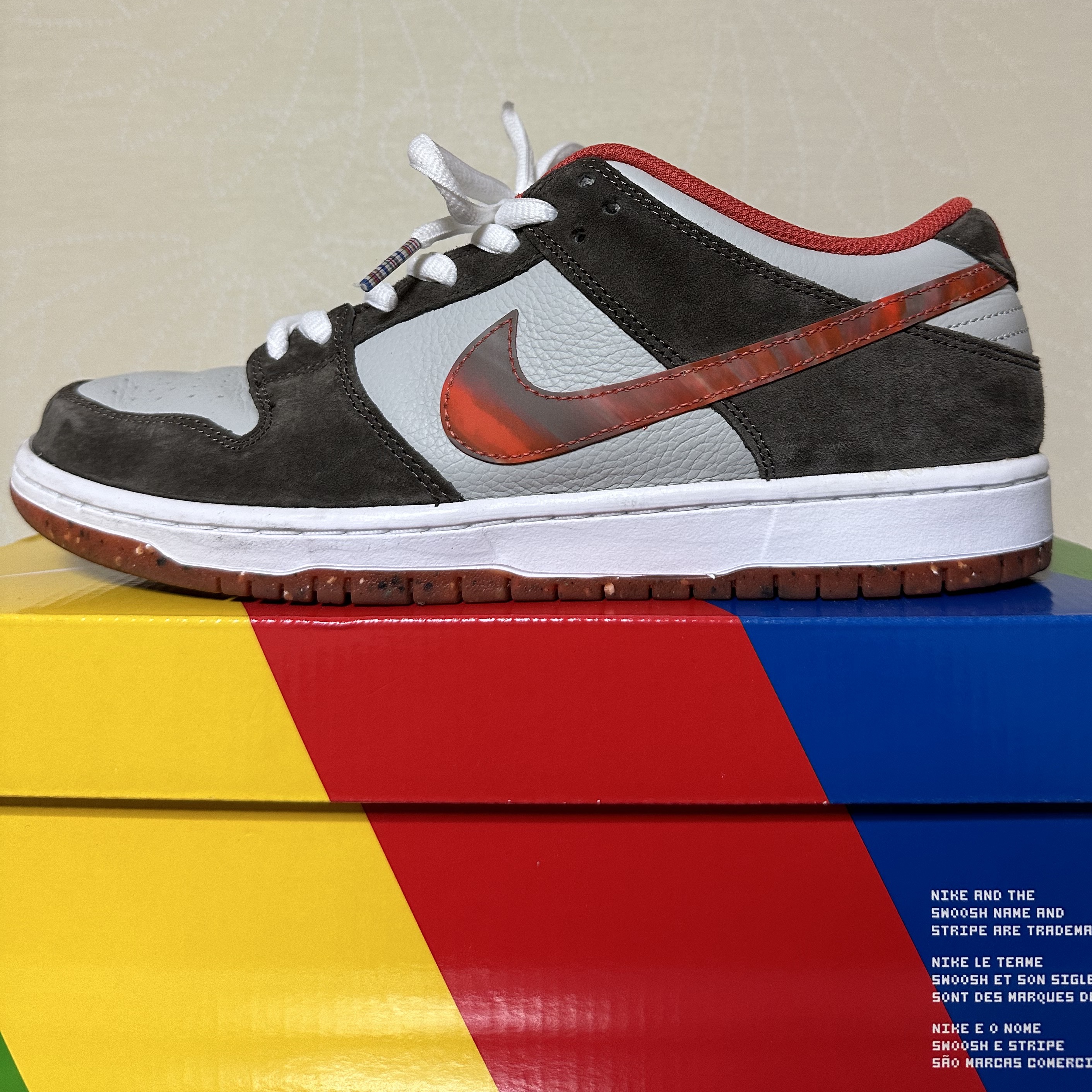 Nike x Crushed D.C. SB Dunk Low Pro QS Olive Grey 착용 스타일