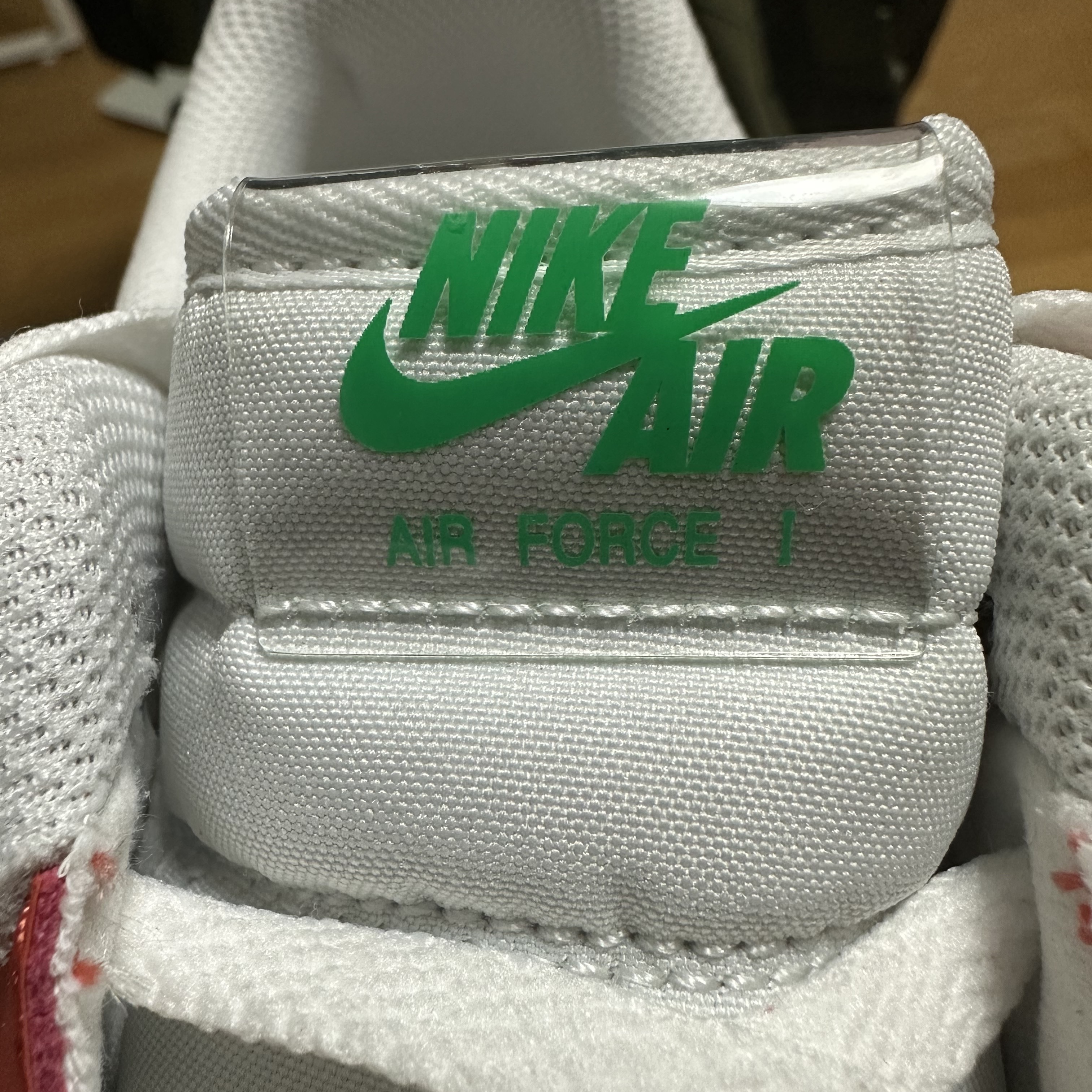 Nike Air Force 1 '07 LV8 Pojangmacha 착용 스타일 - 4