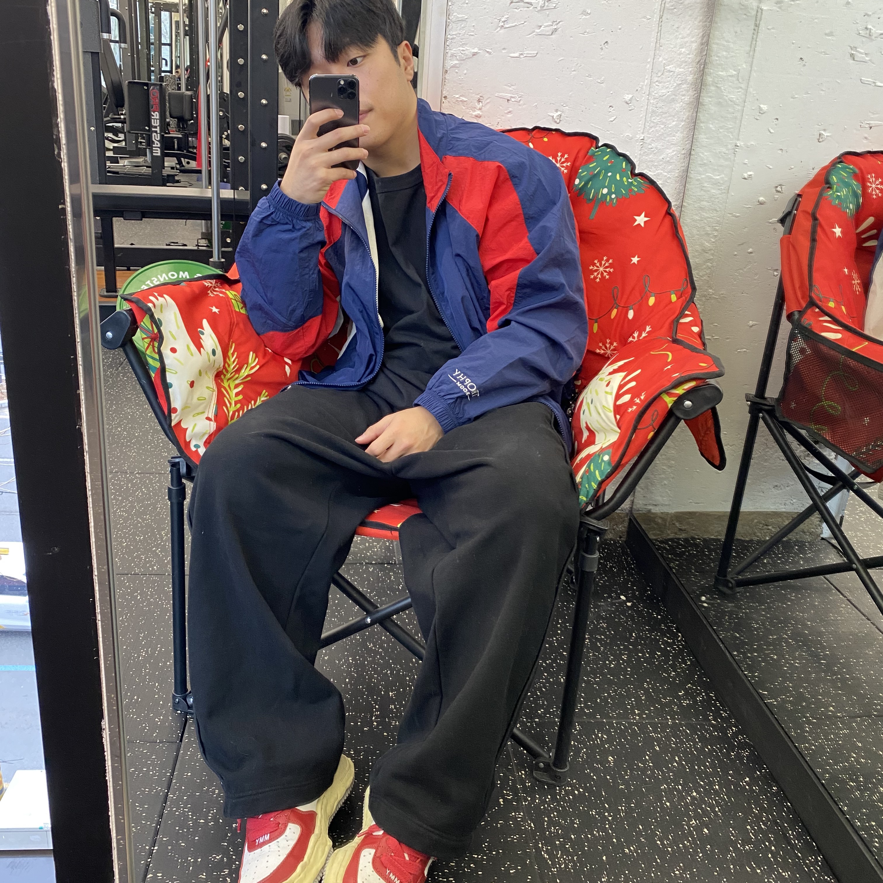 Jordan x Trophy Room Wooven Jacket Midnight Navy - Asia, Maison Mihara Yasuhiro Wayne VL OG Sole Leather Low-top Sneakers White Red 착용 스타일 - 1