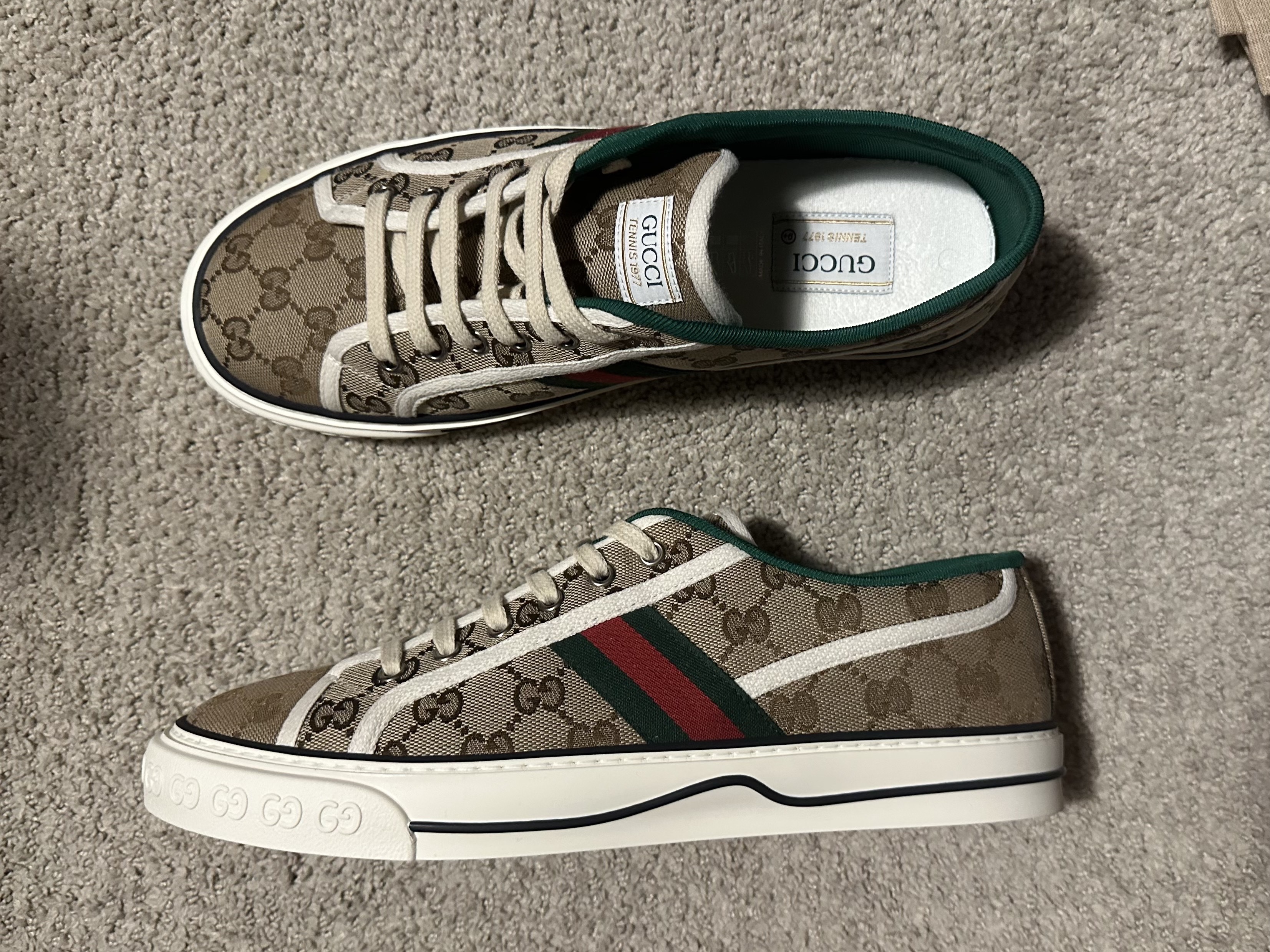 Gucci Tennis 1977 Ebony 착용 스타일 - 4