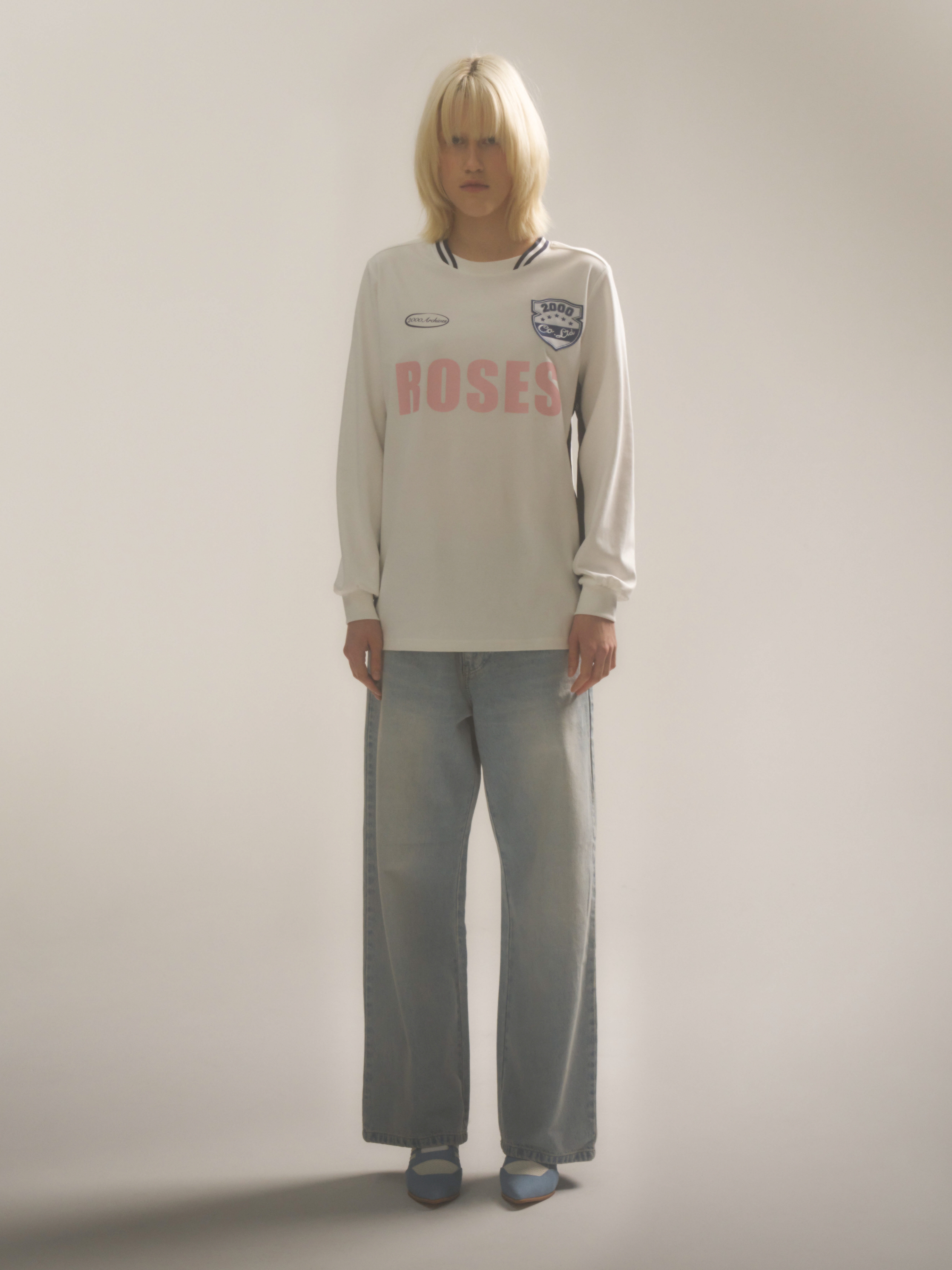 2000Archives Sporty T-Shirt White Pink 착용 스타일 - 1