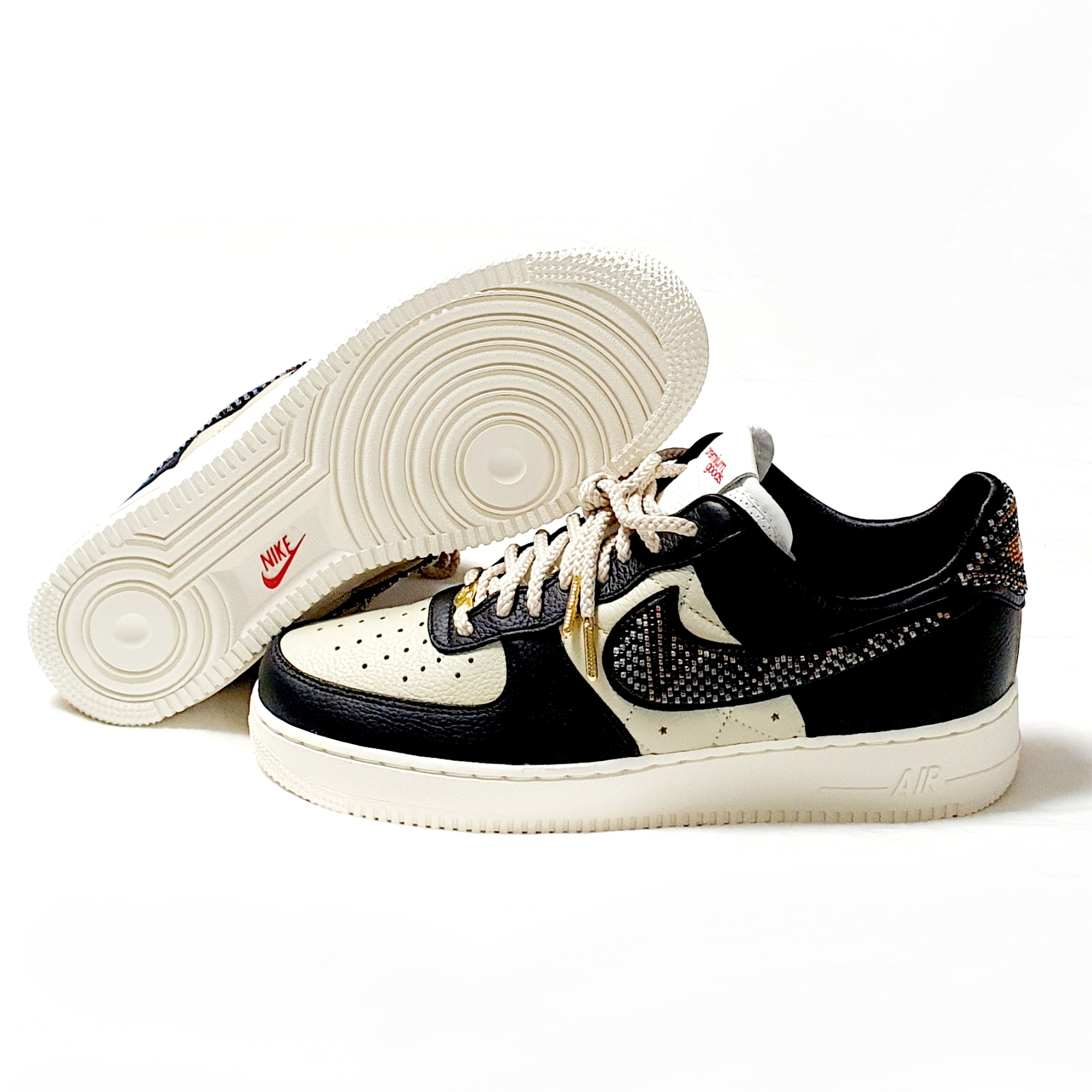 (W) Nike x Premium Goods Air Force 1 Low Black Sand 착용 스타일 - 5