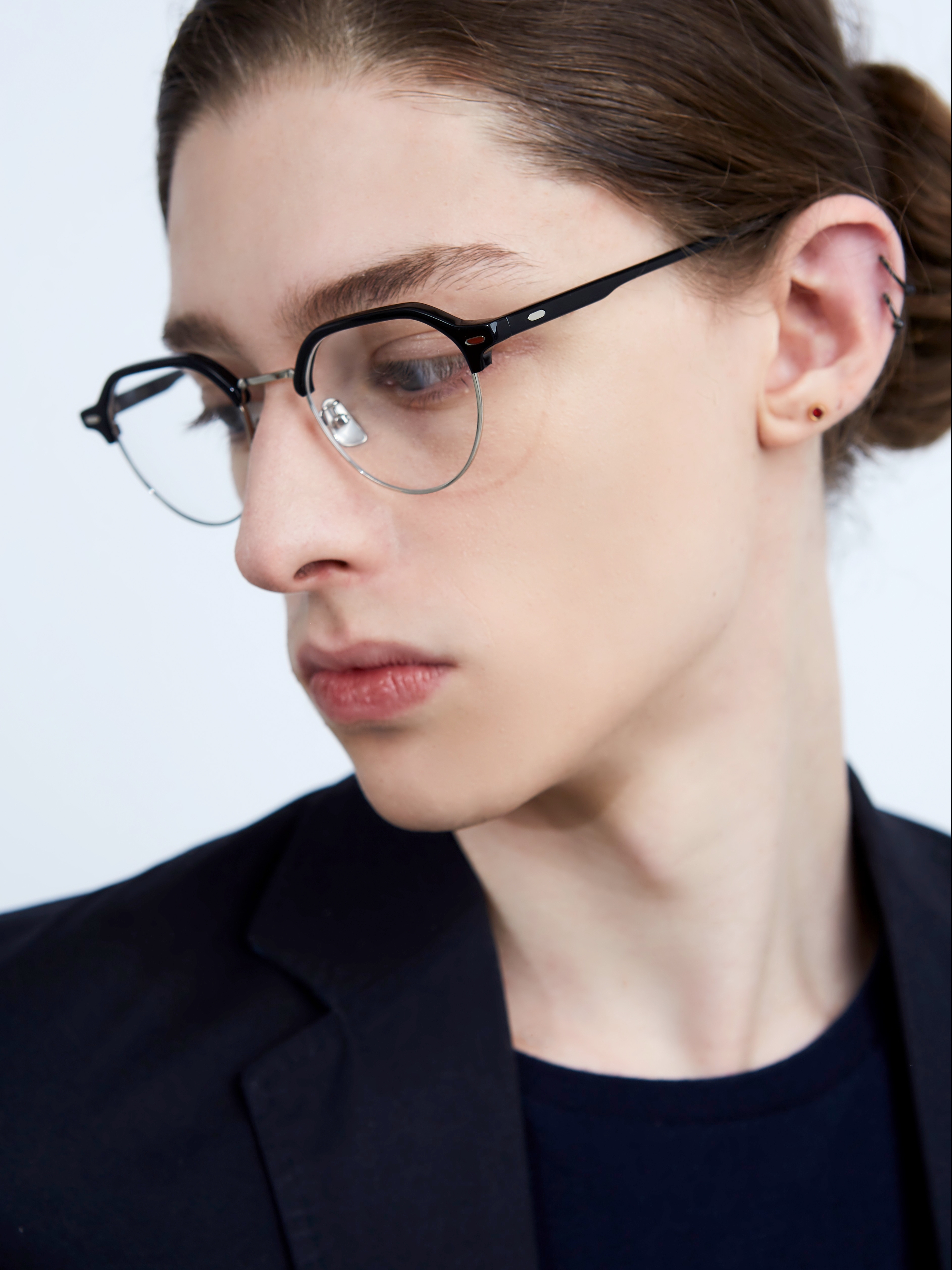 Accrue Simon Black 착용 스타일 - 1