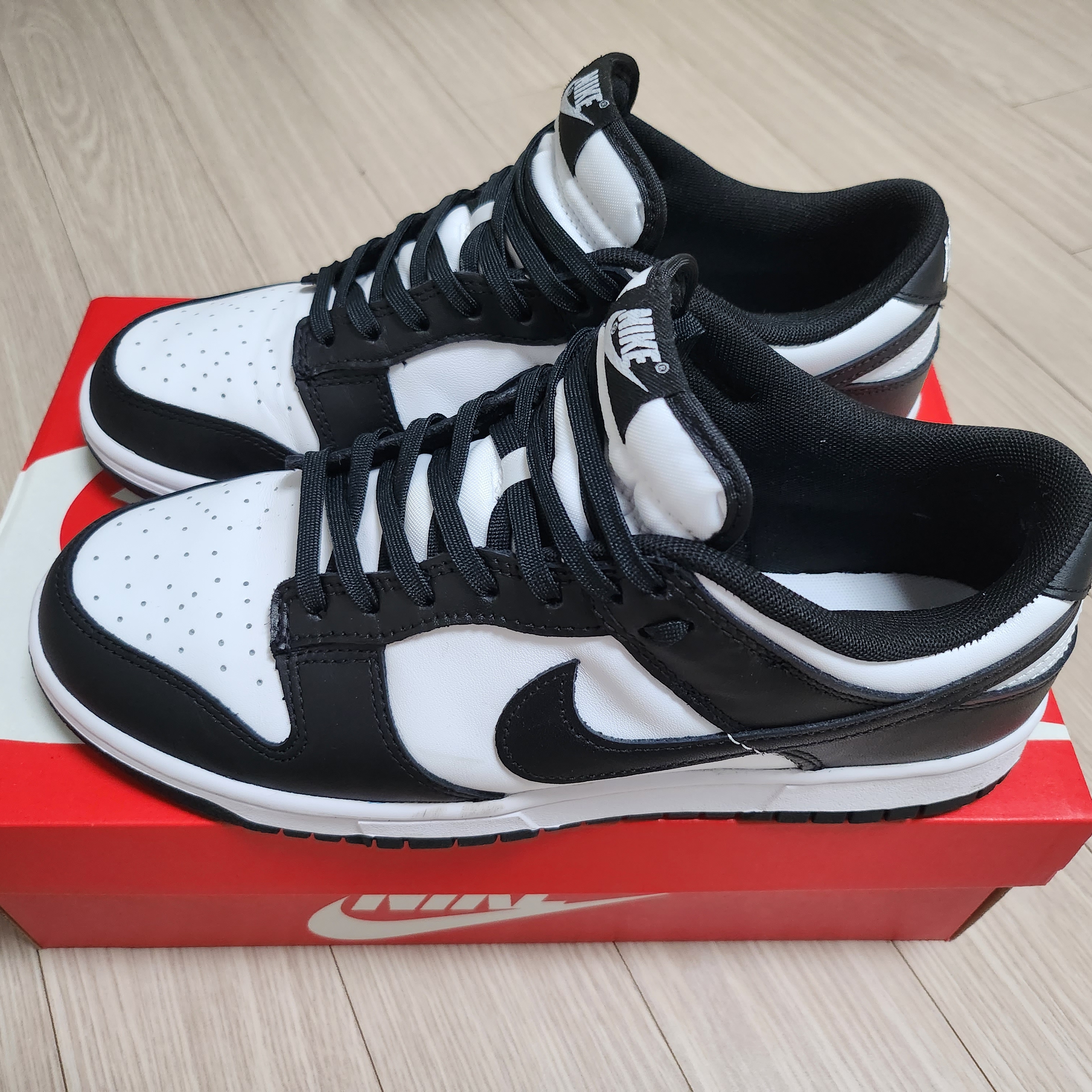 (W) Nike Dunk Low Black 착용 스타일