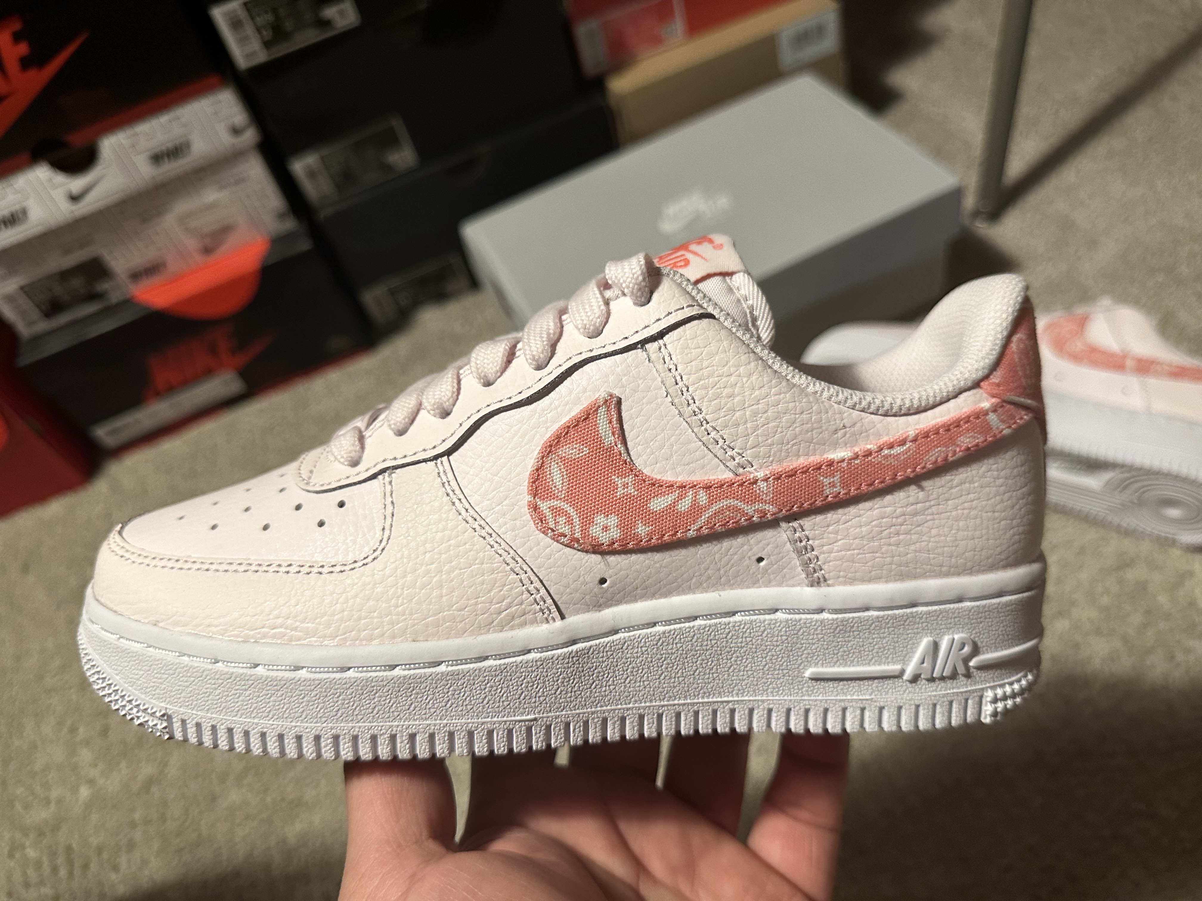 (W) Nike Air Force 1 Low '07 Pearl Pink 착용 스타일 - 3