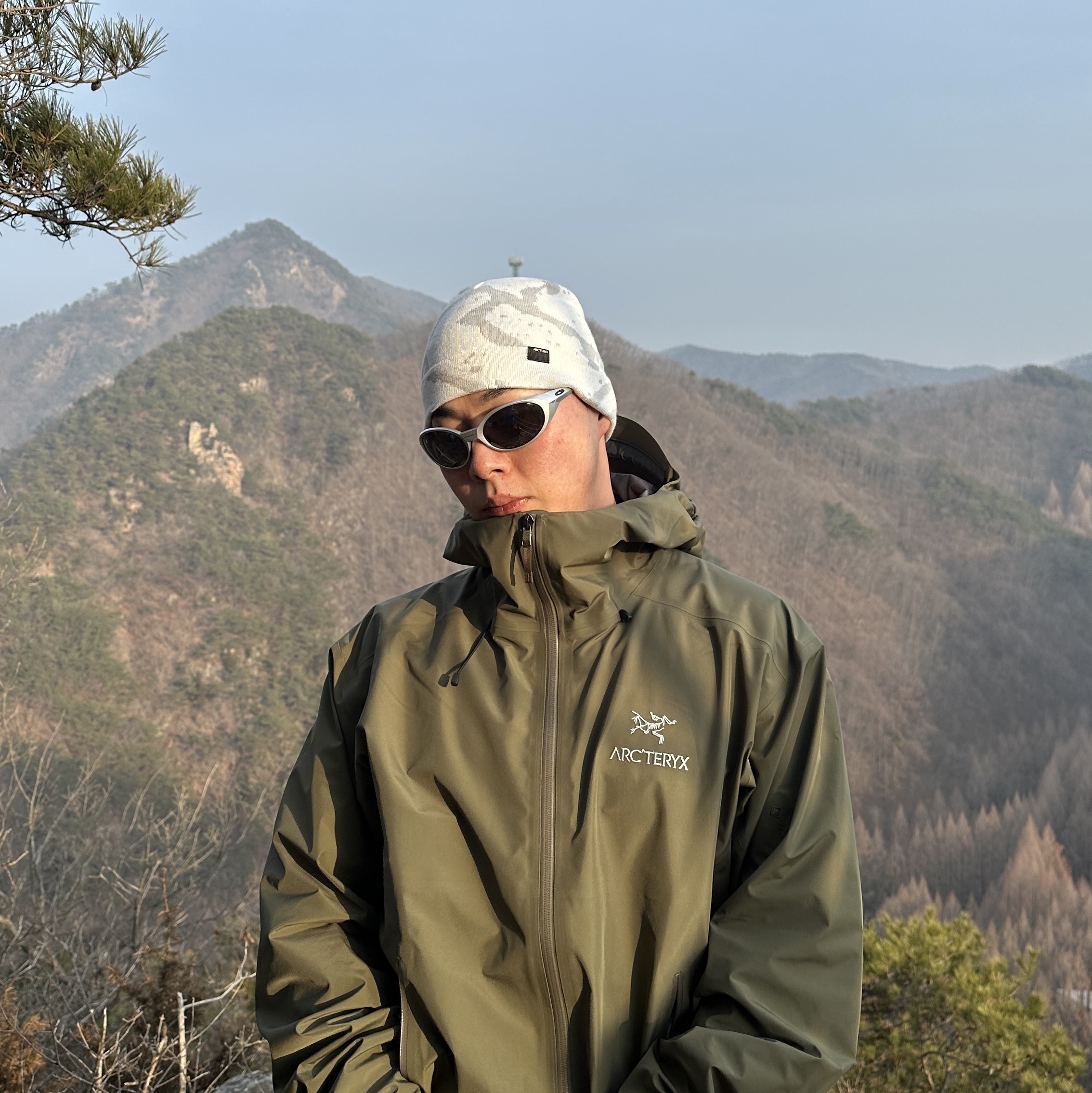 Arc'teryx Beta LT Jacket Tatsu 착용 스타일 - 2