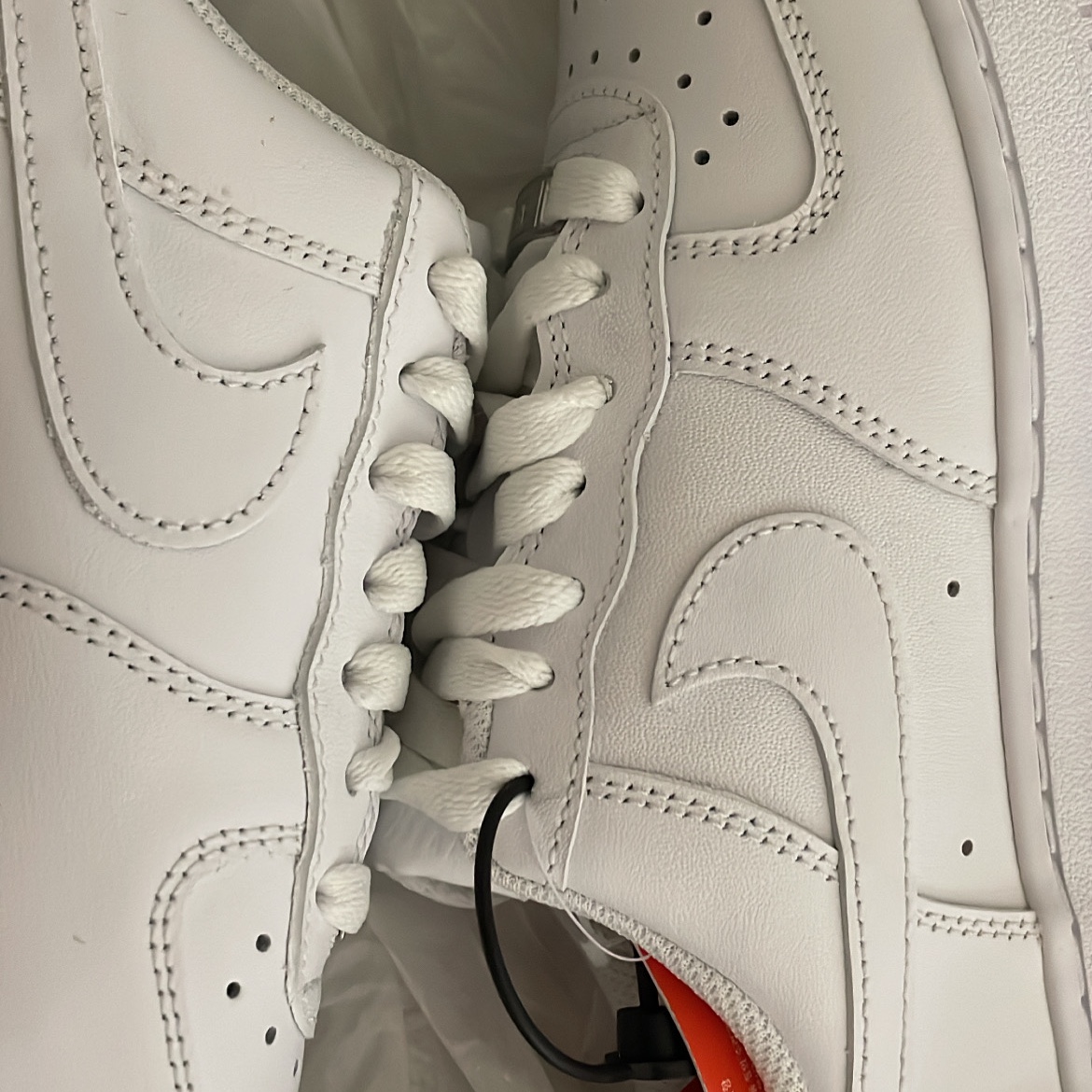 (W) Nike Air Force 1 '07 Low White 착용 스타일 - 2