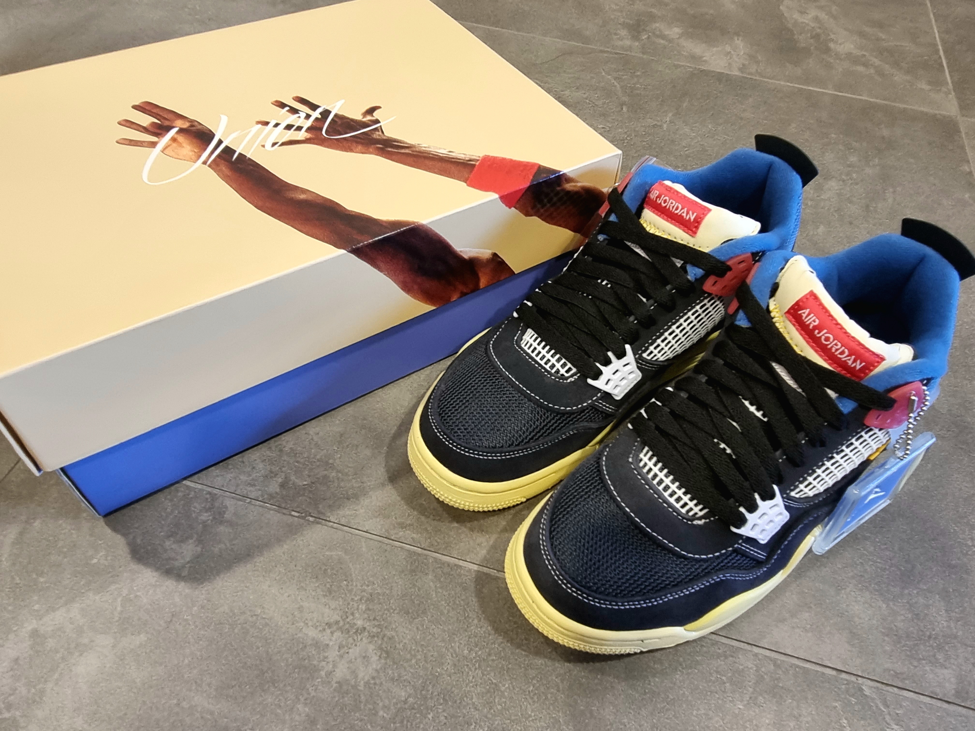 Jordan 4 x Union Retro Off Noir 착용 스타일 - 5