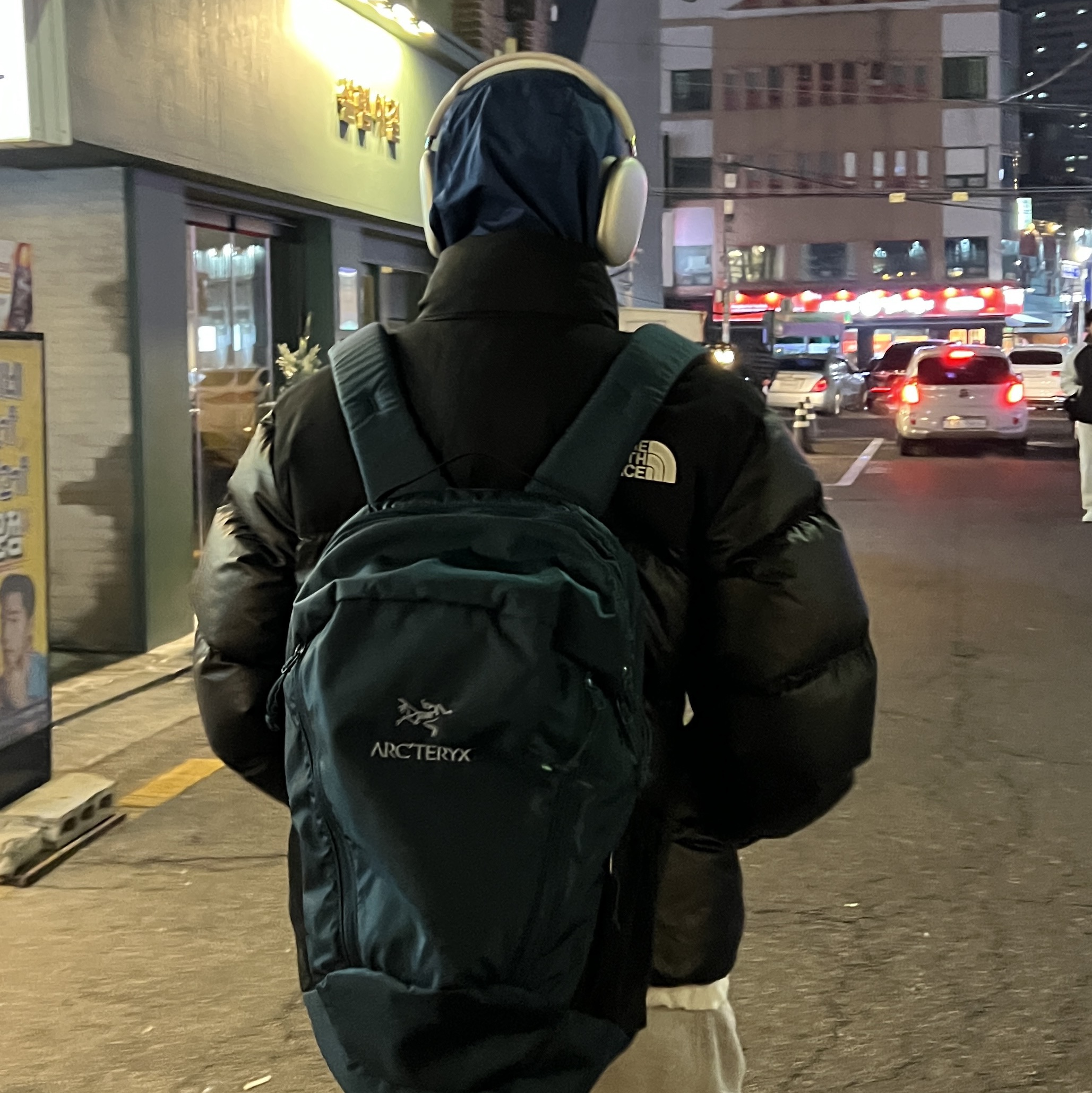 New Balance 993 Made in USA Grey - D Standard, Apple AirPods Max Lightning Silver (Korean Ver.) 착용 스타일 - 2