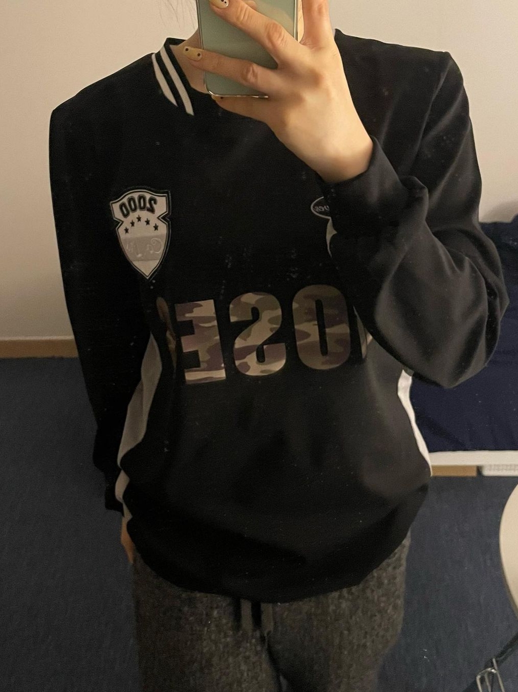 2000Archives Sporty T-Shirt Black Camo 착용 스타일 - 2