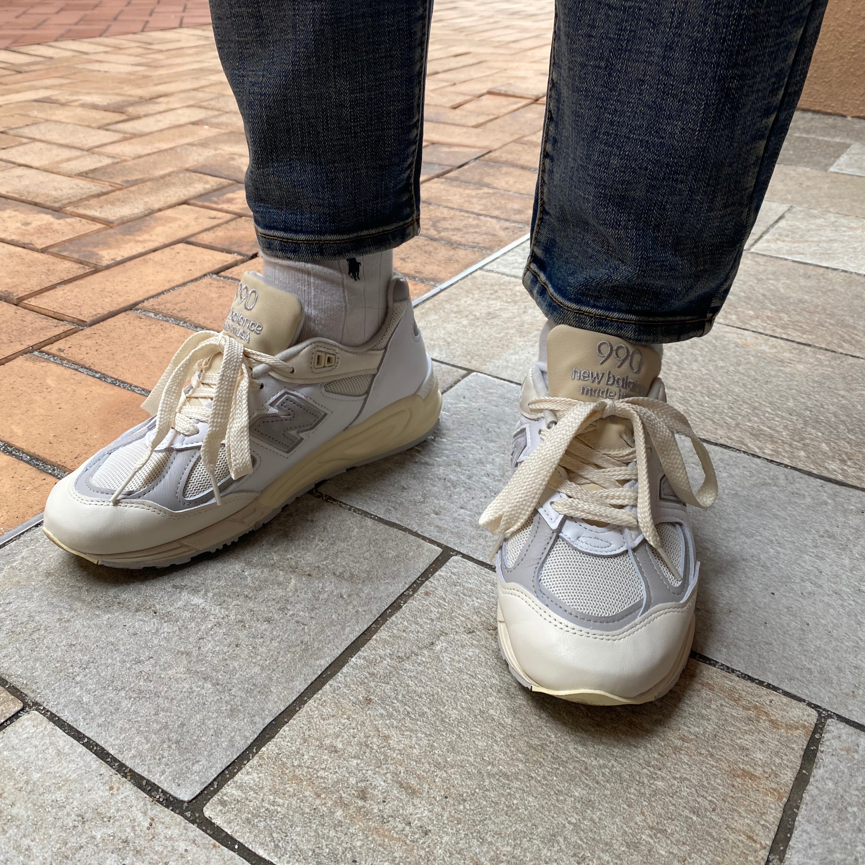 New Balance 990v2 Made in USA Sea Salt 착용 스타일