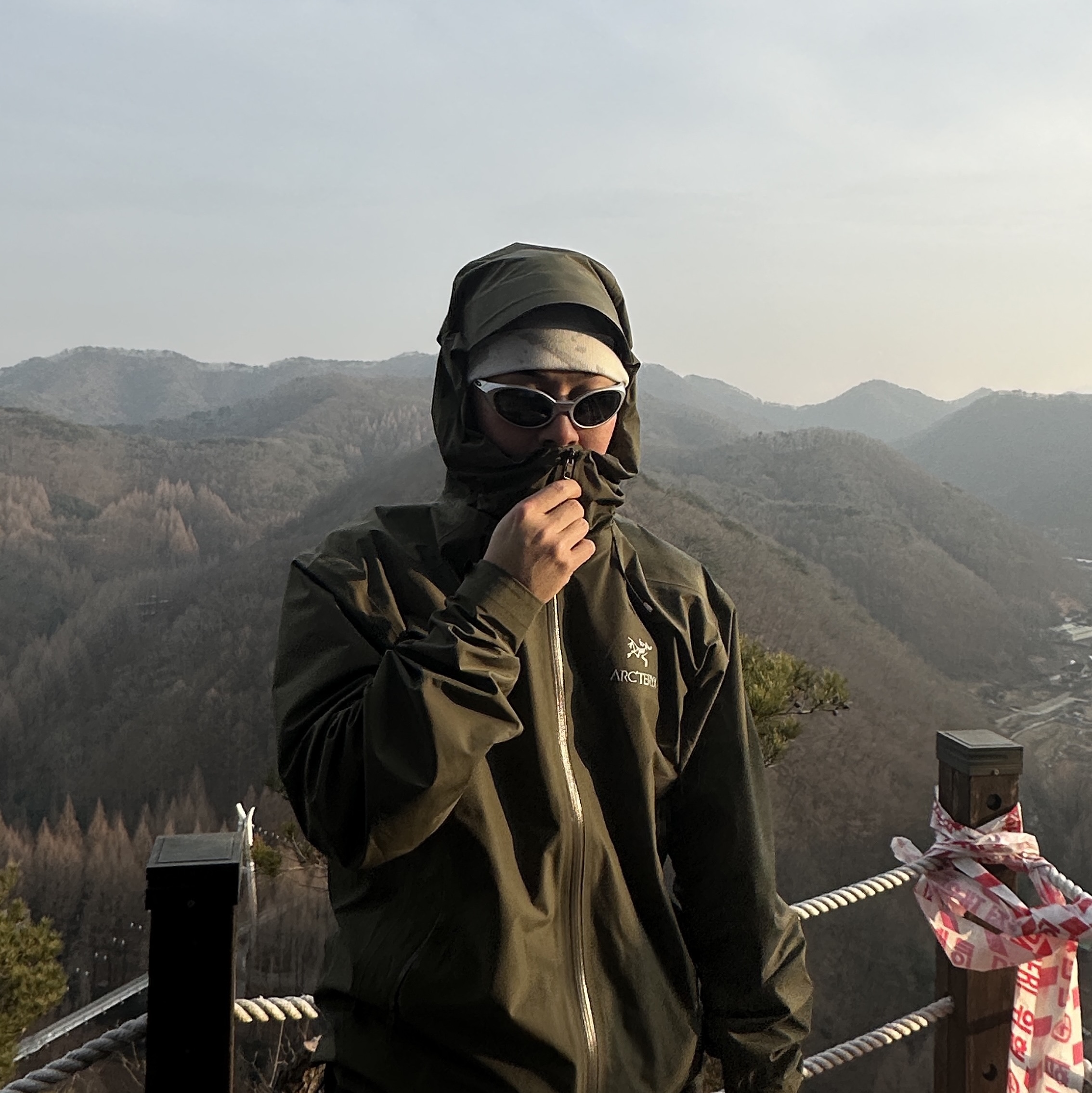 Arc'teryx Beta LT Jacket Tatsu 착용 스타일 - 3