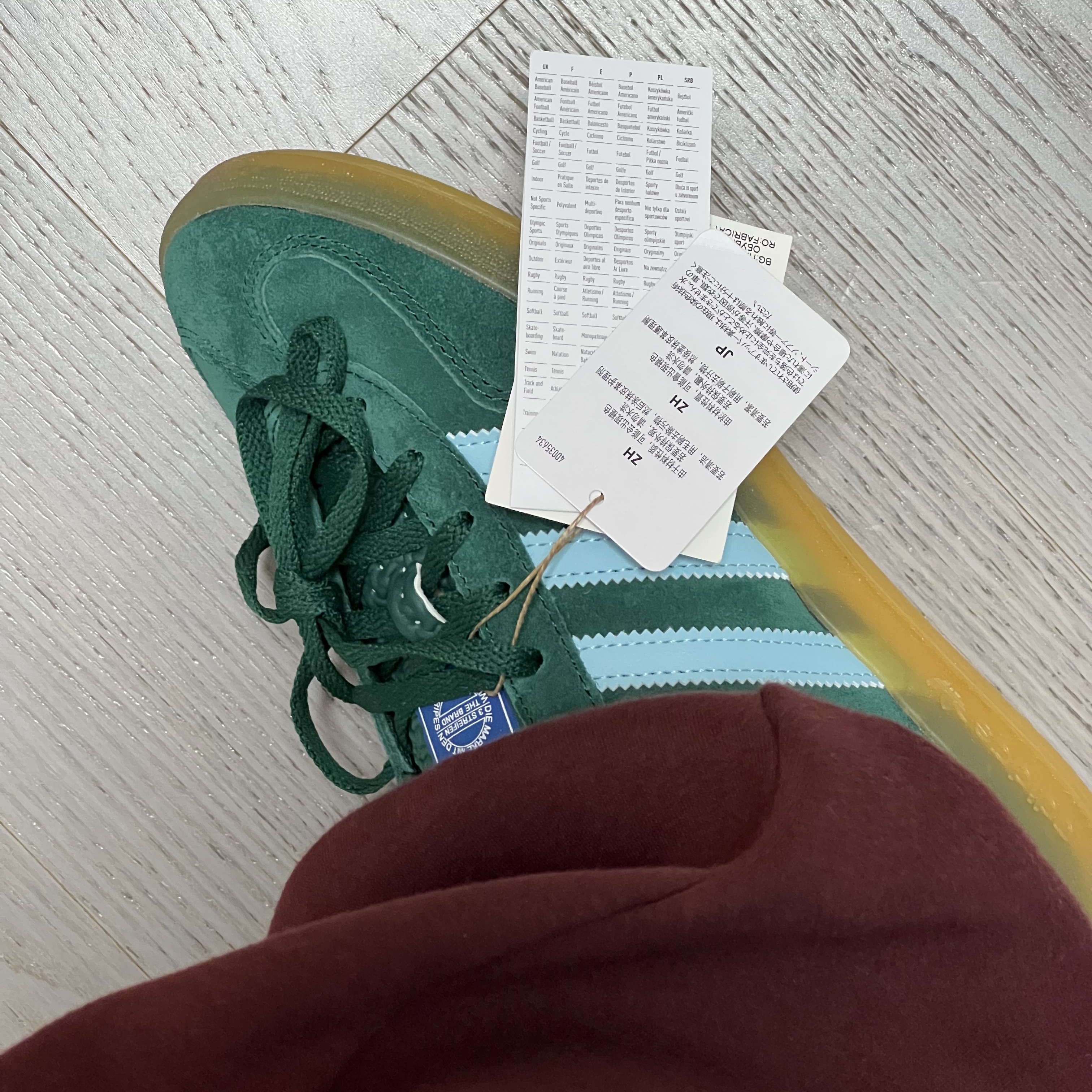 Adidas Gazelle Indoor Collegiate Green Hazy Sky 착용 스타일