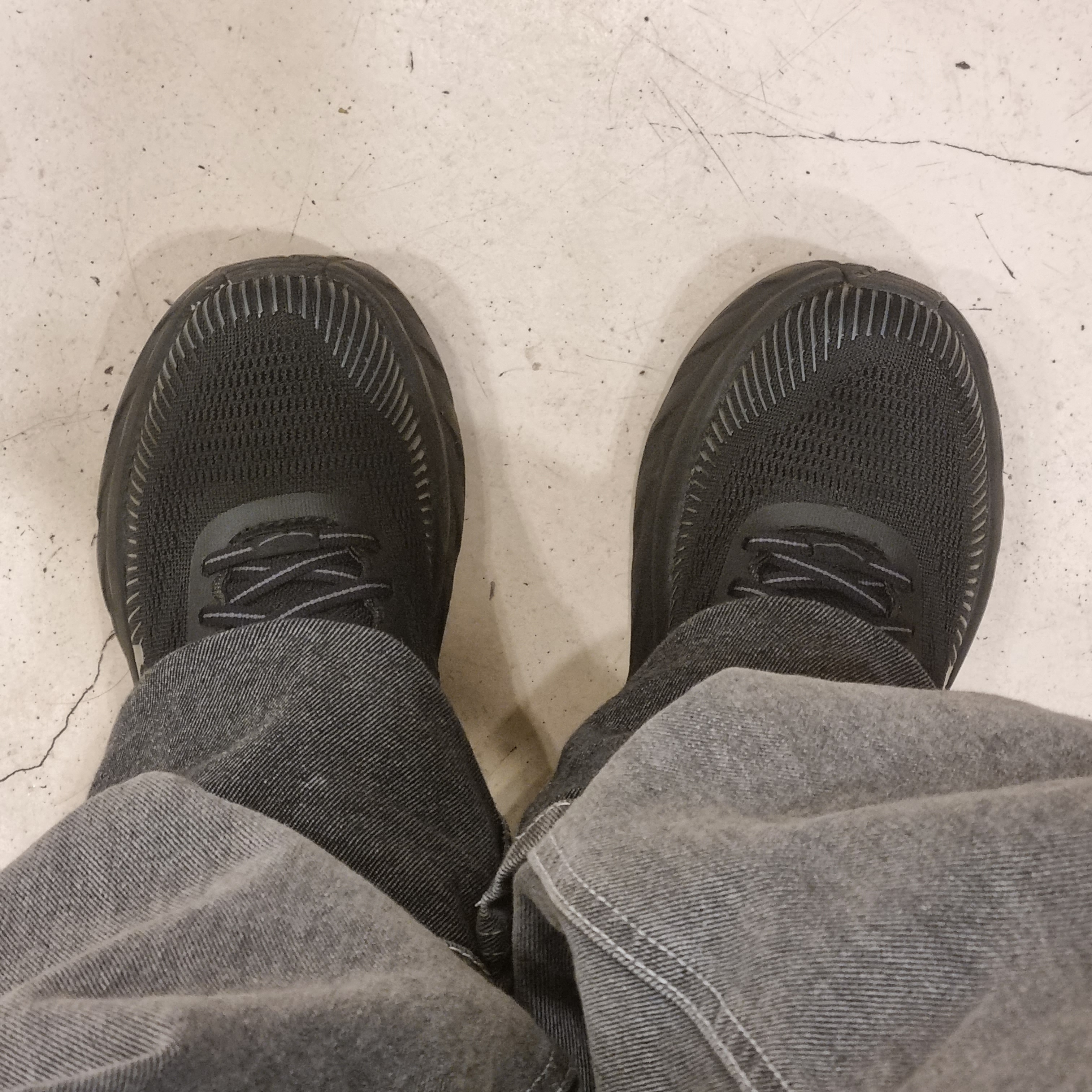 (W) Hoka Bondi 7 Black 착용 스타일