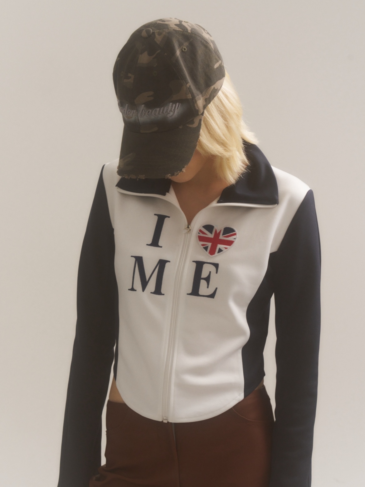 2000Archives I Love Me Jersey Zip-Up White Navy, 2000Archives Tender Beauty Camo Ball Cap 착용 스타일