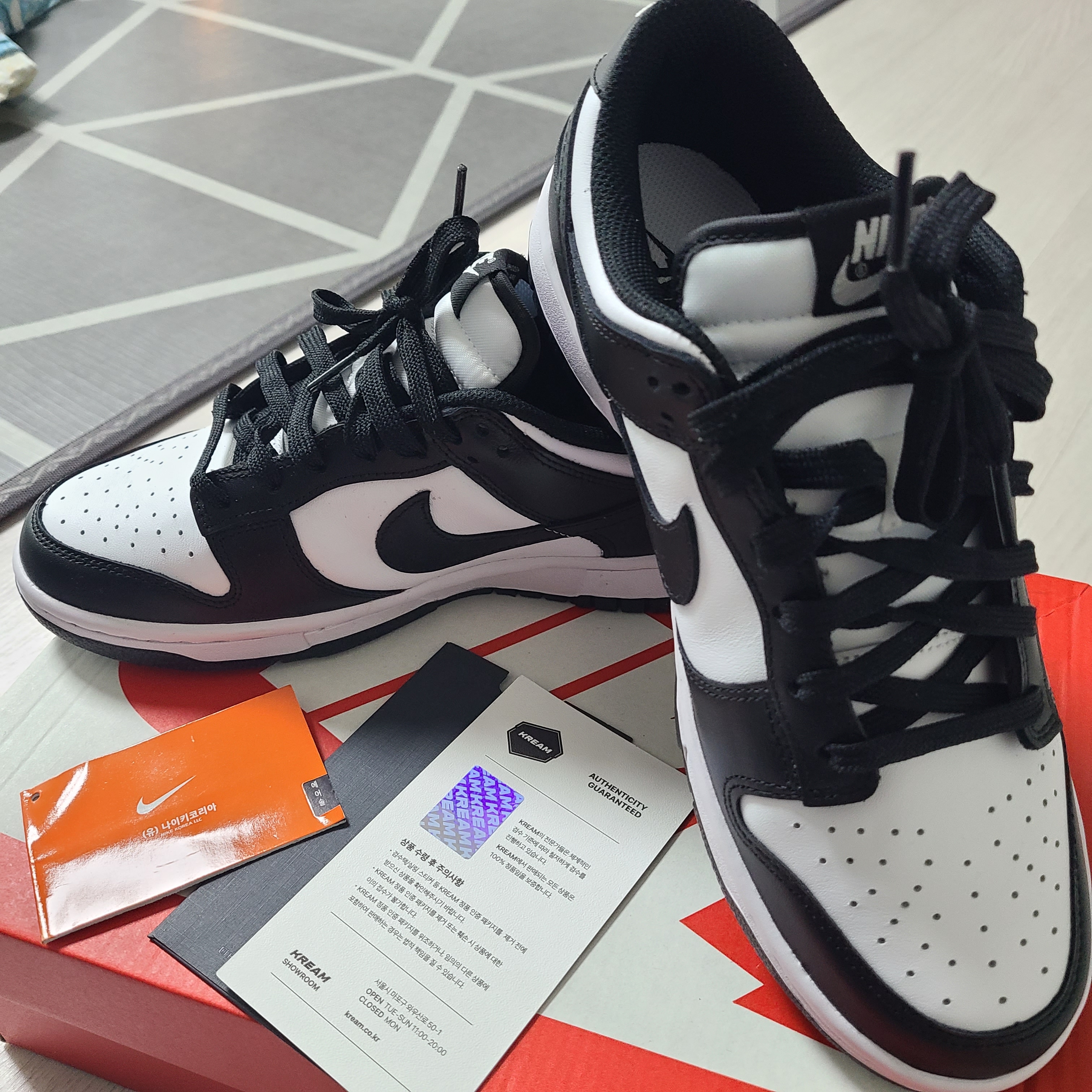 (W) Nike Dunk Low Black 착용 스타일
