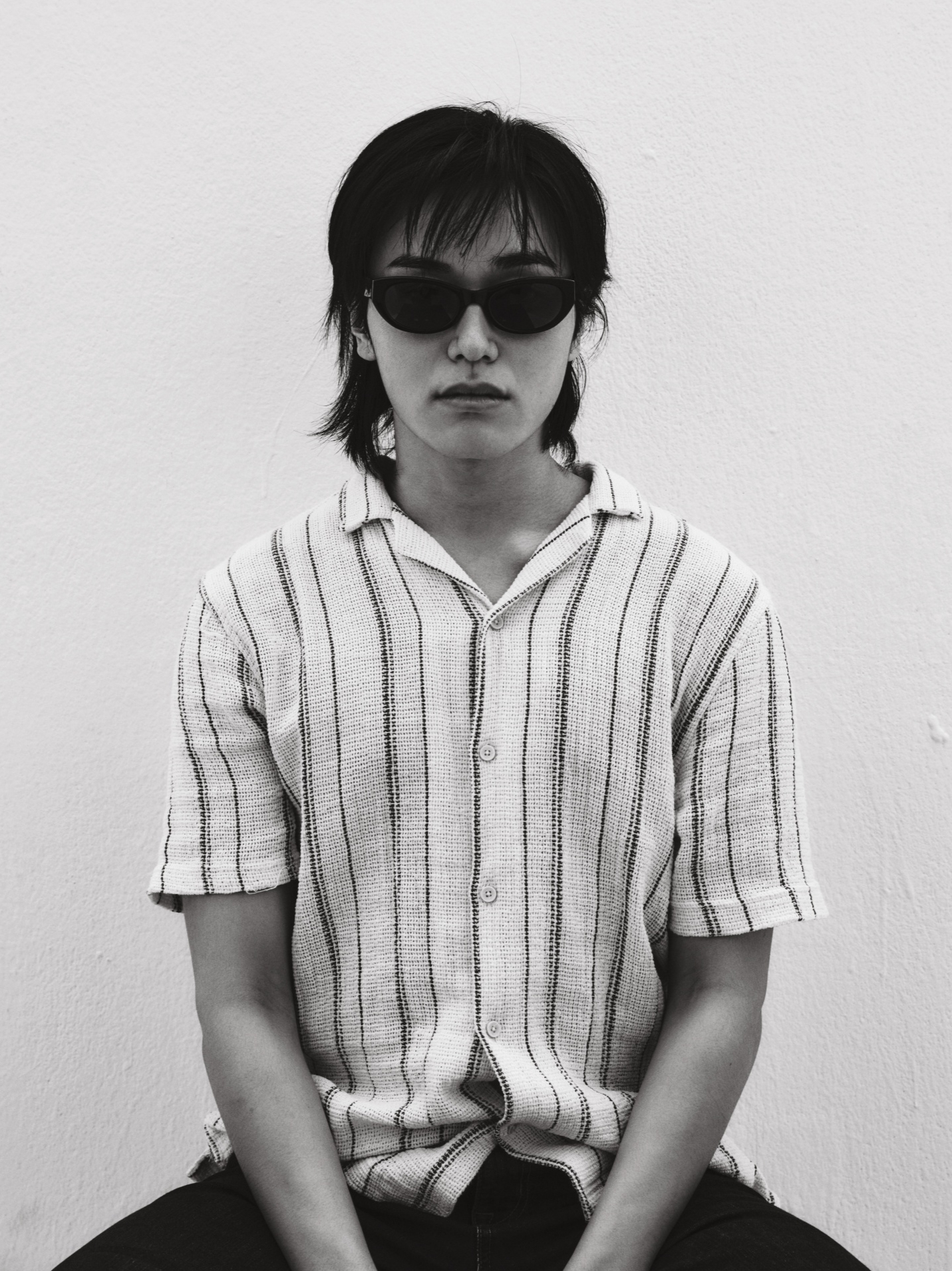 Grafik: Holly C1 Black 착용 스타일 - 1
