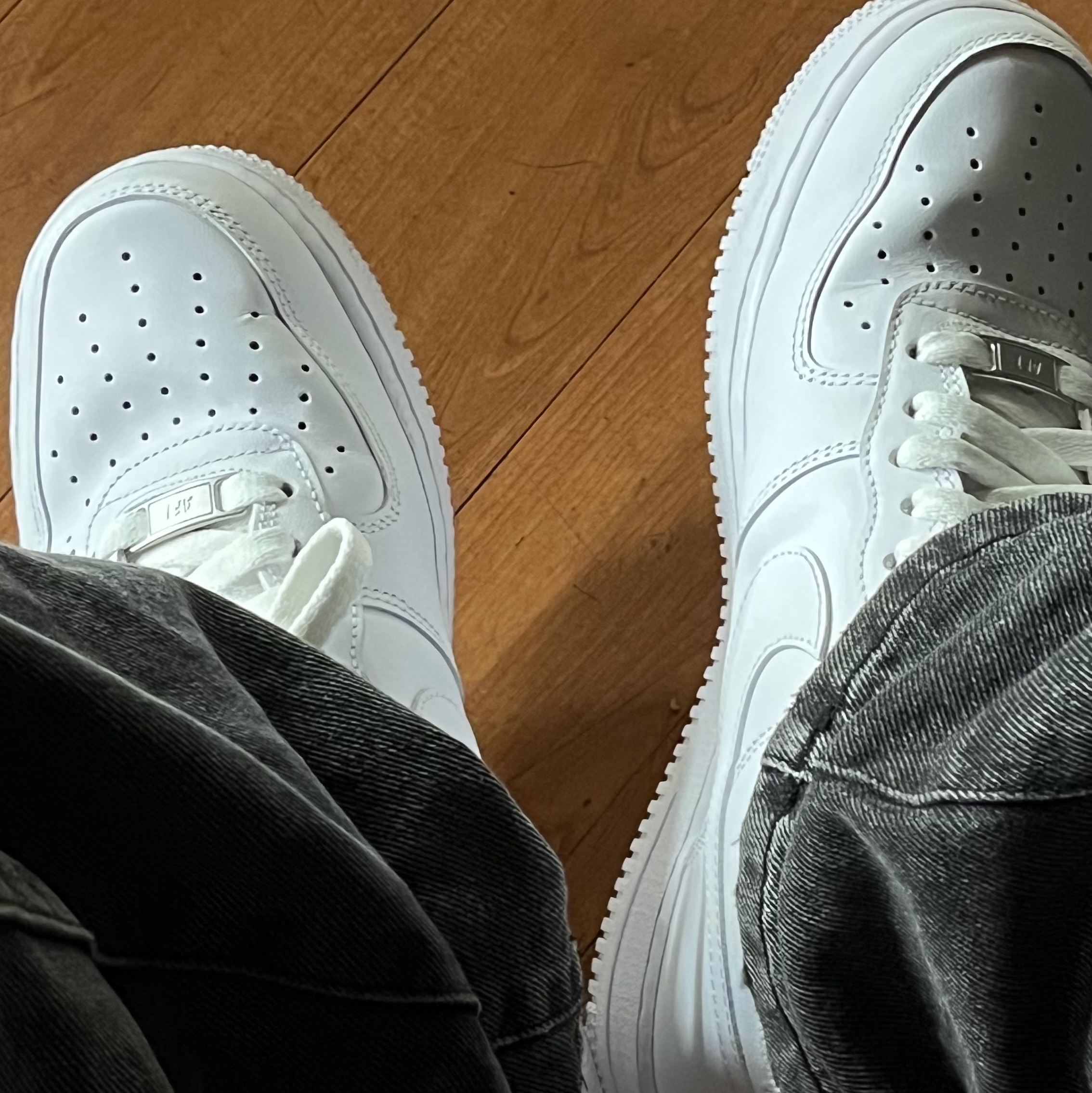 Nike Air Force 1 '07 Low White 착용 스타일