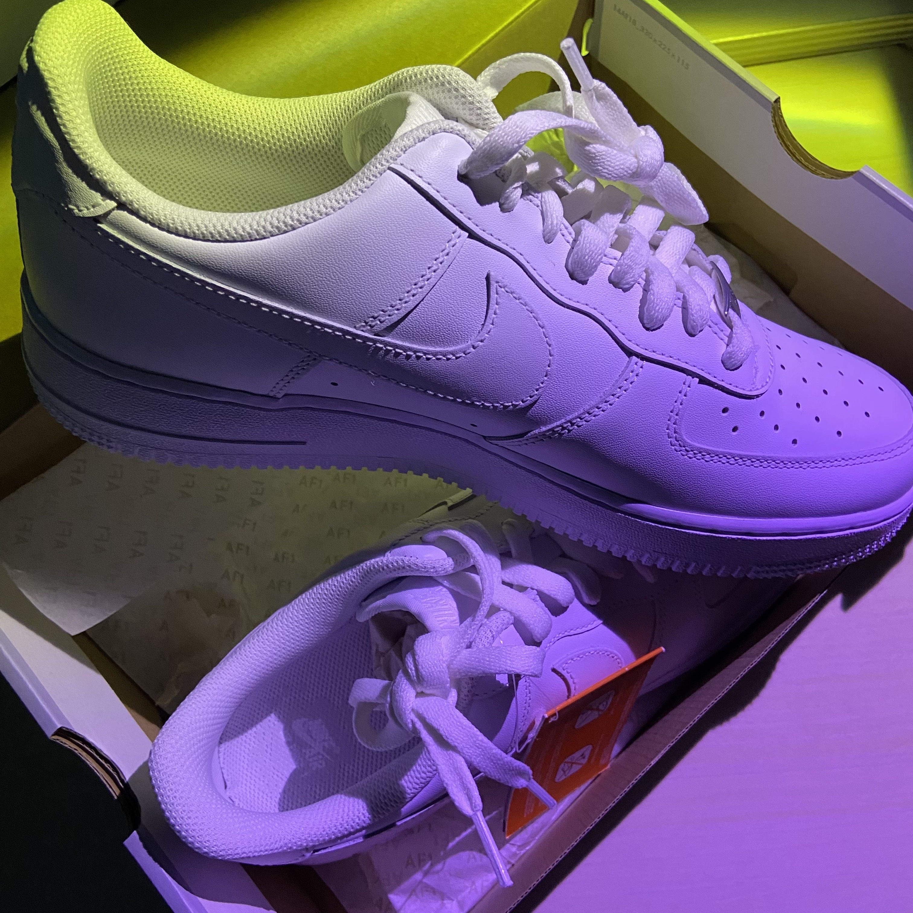 Nike Air Force 1 '07 Low White 착용 스타일 - 1