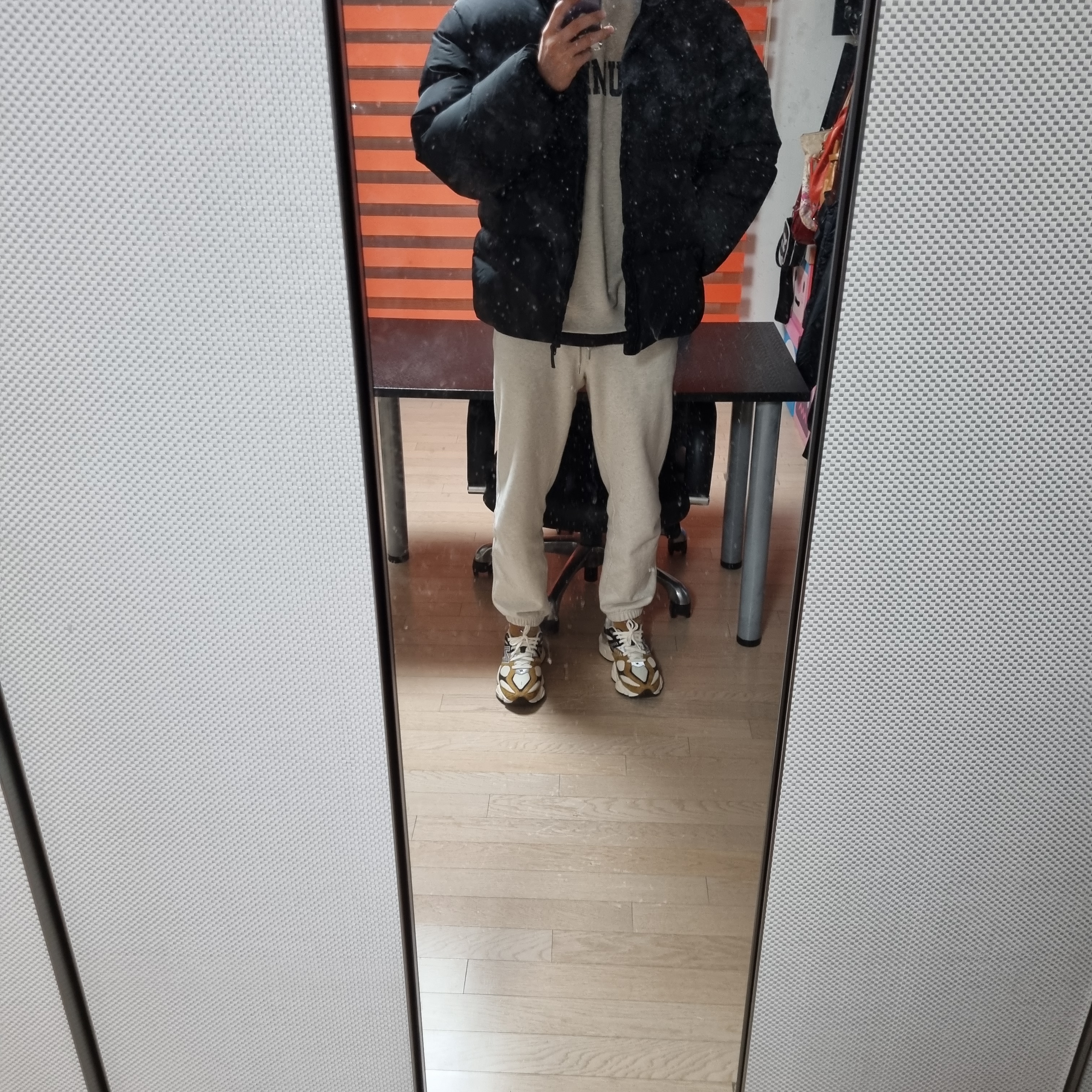 New Balance 9060 Workwear 착용 스타일 - 3