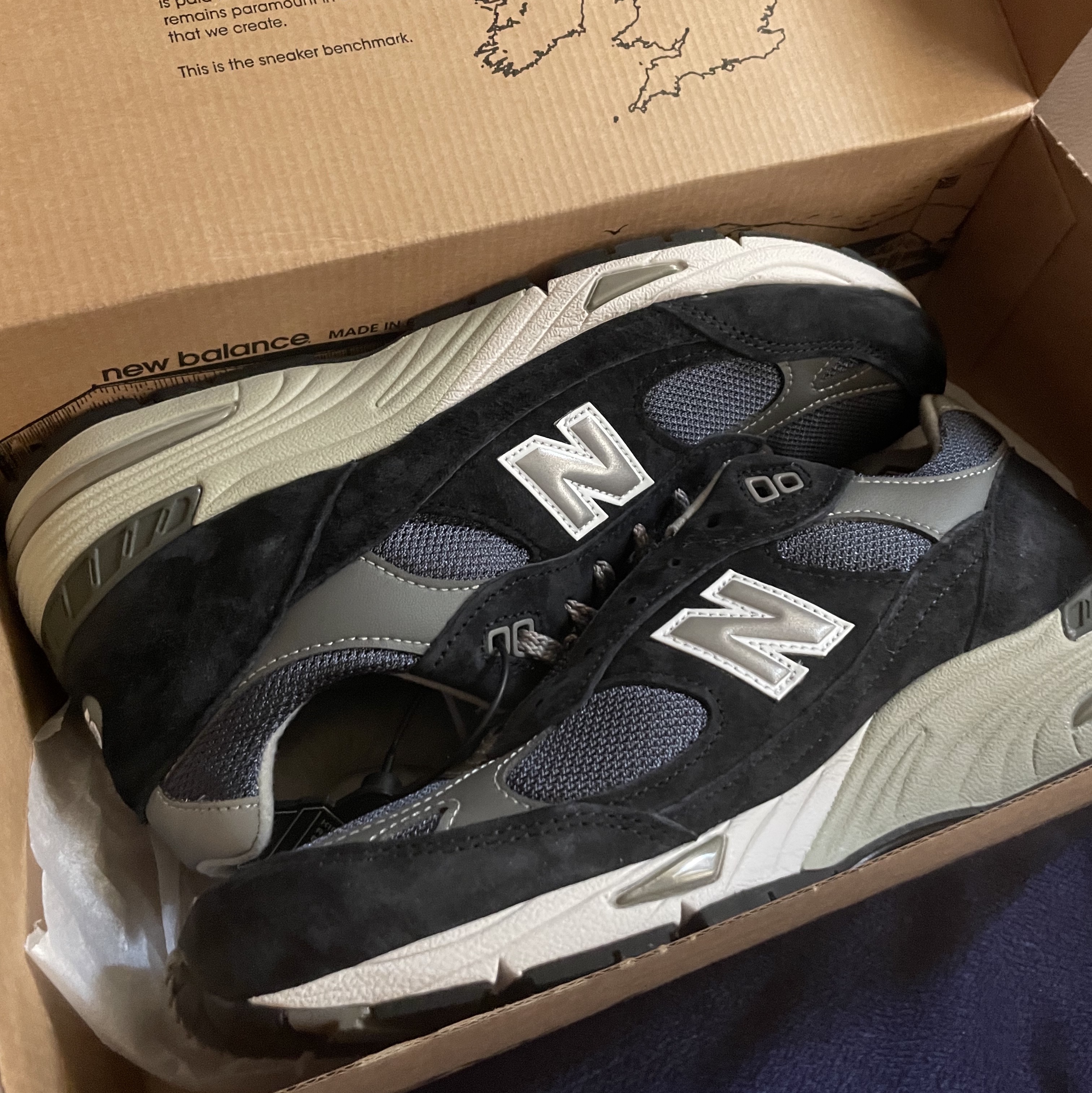 New Balance 991 Made in UK Navy 착용 스타일