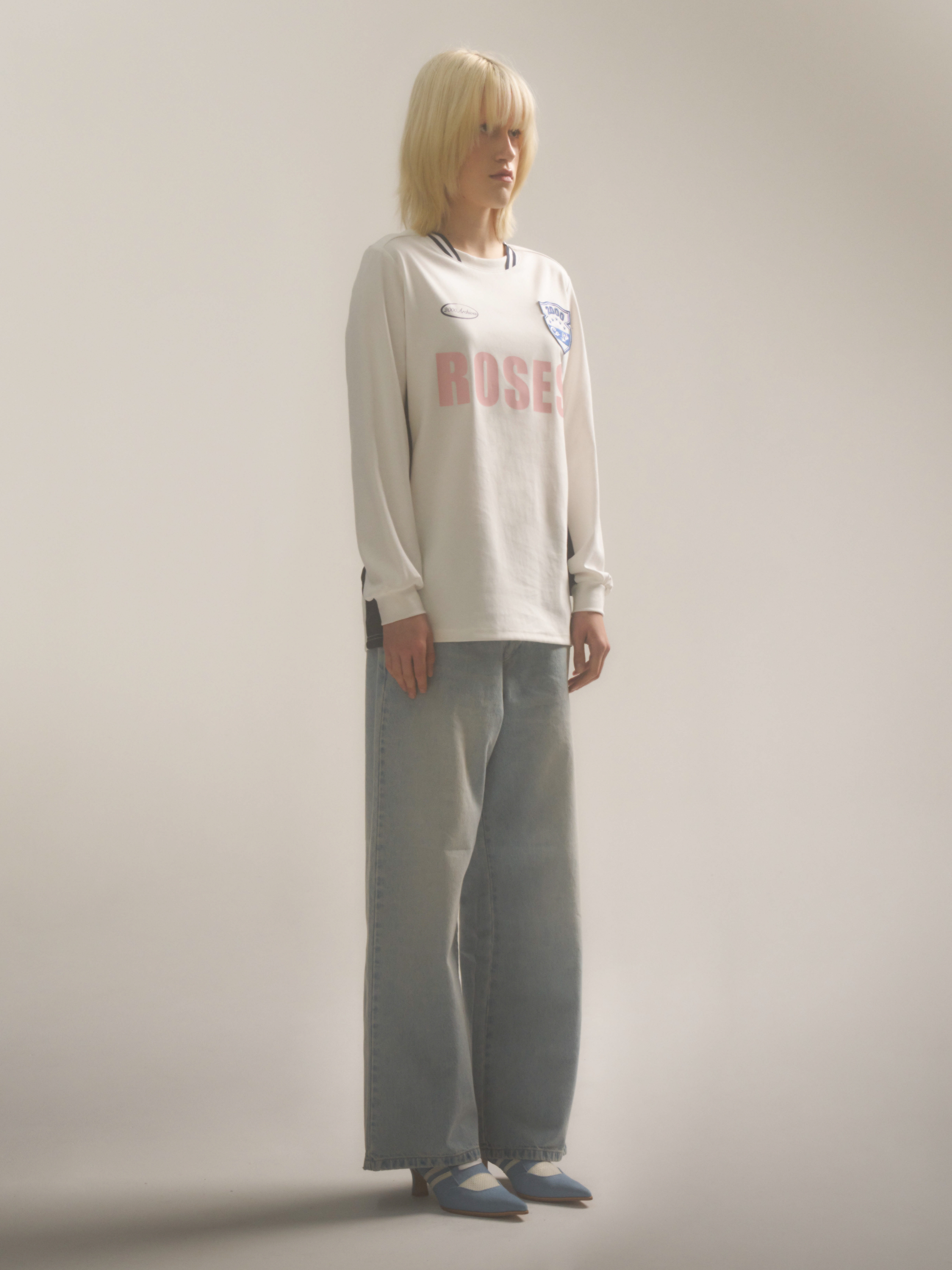 2000Archives Sporty T-Shirt White Pink 착용 스타일 - 2