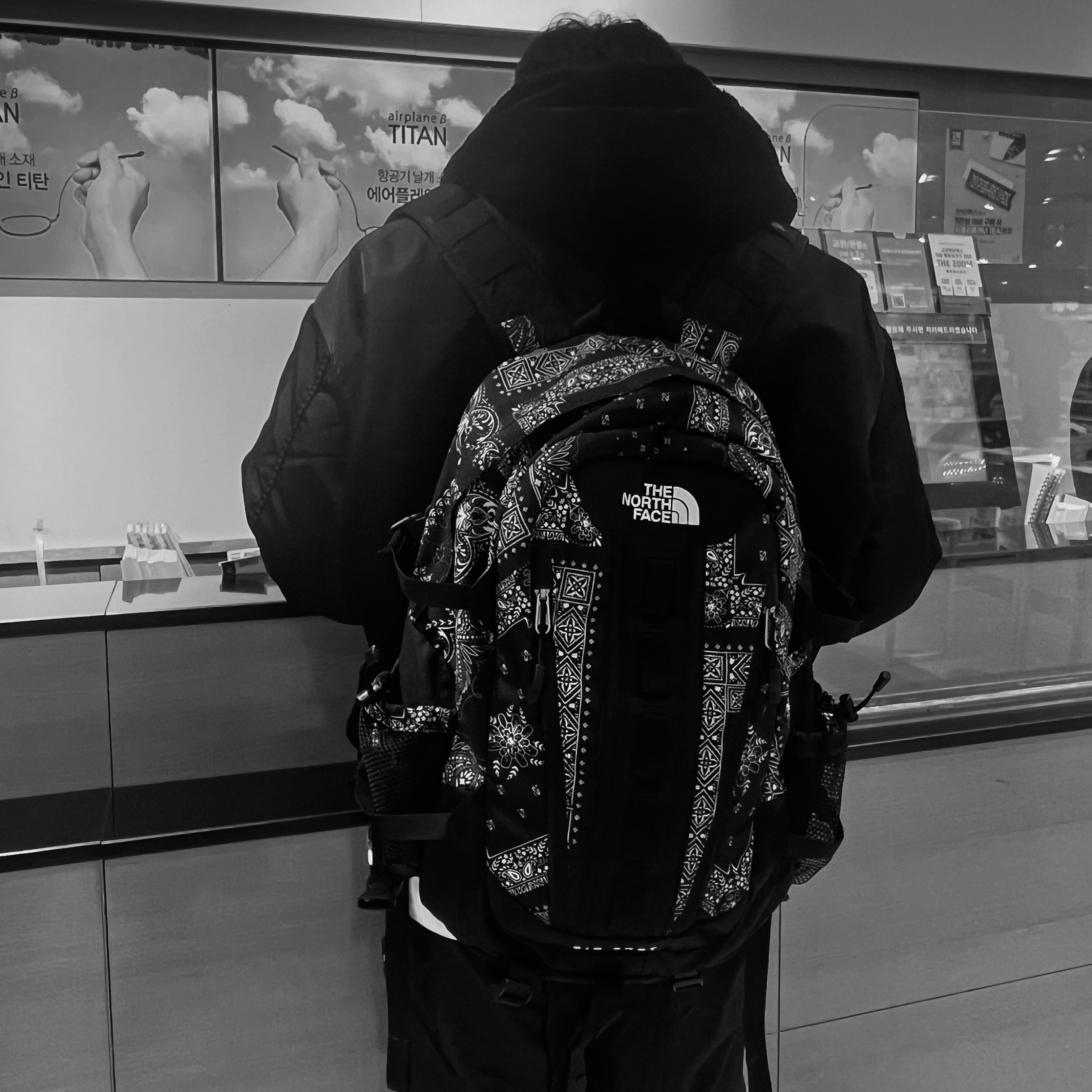 The North Face Big Shot Jet Black 착용 스타일