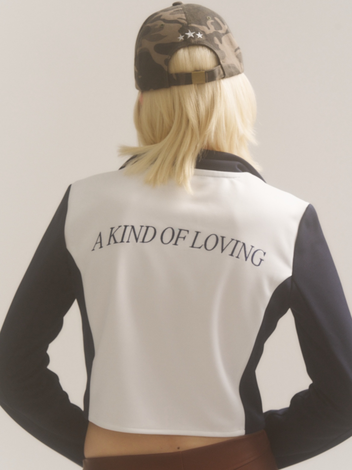 2000Archives I Love Me Jersey Zip-Up White Navy, 2000Archives Tender Beauty Camo Ball Cap 착용 스타일