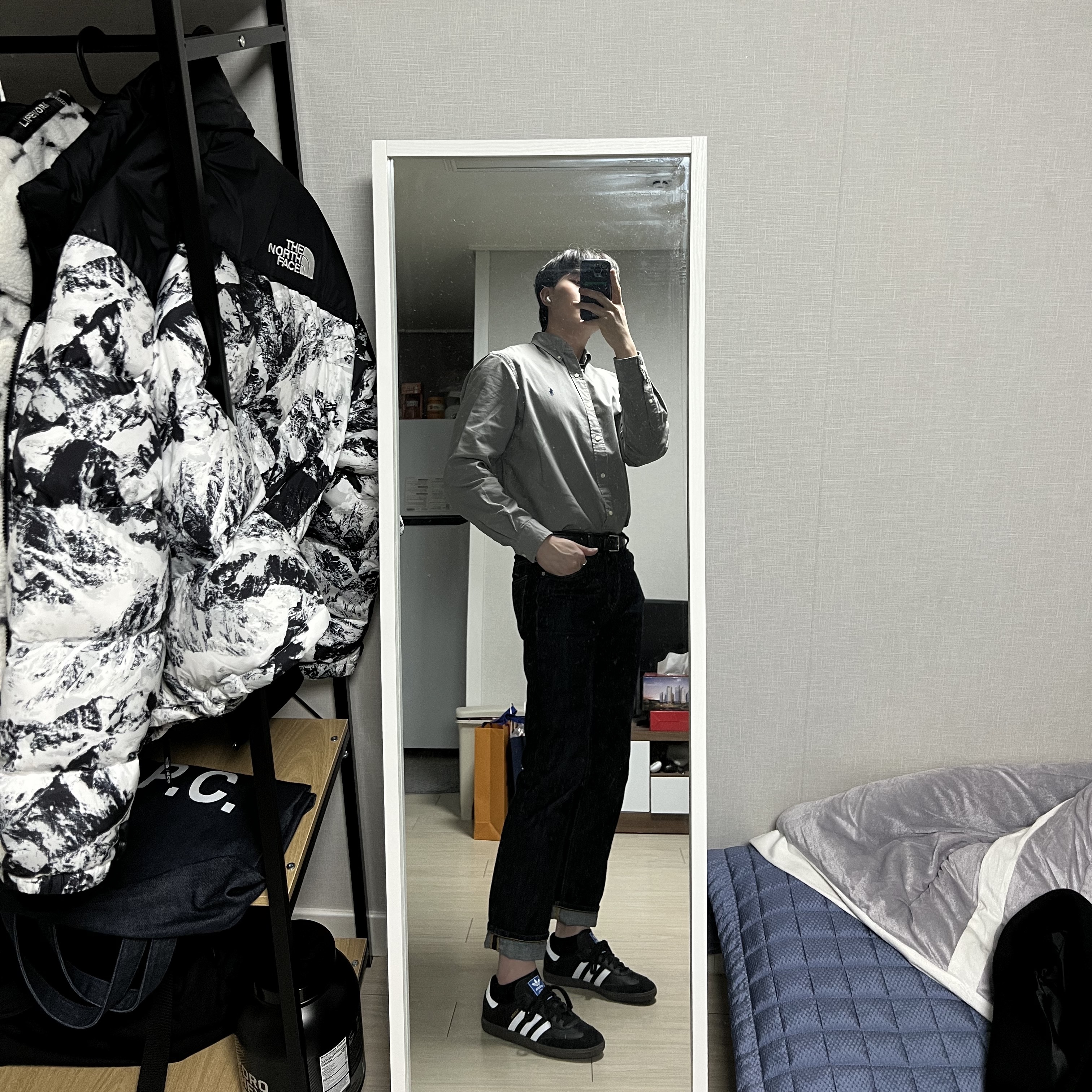 Adidas Samba OG Black White Gum 착용 스타일