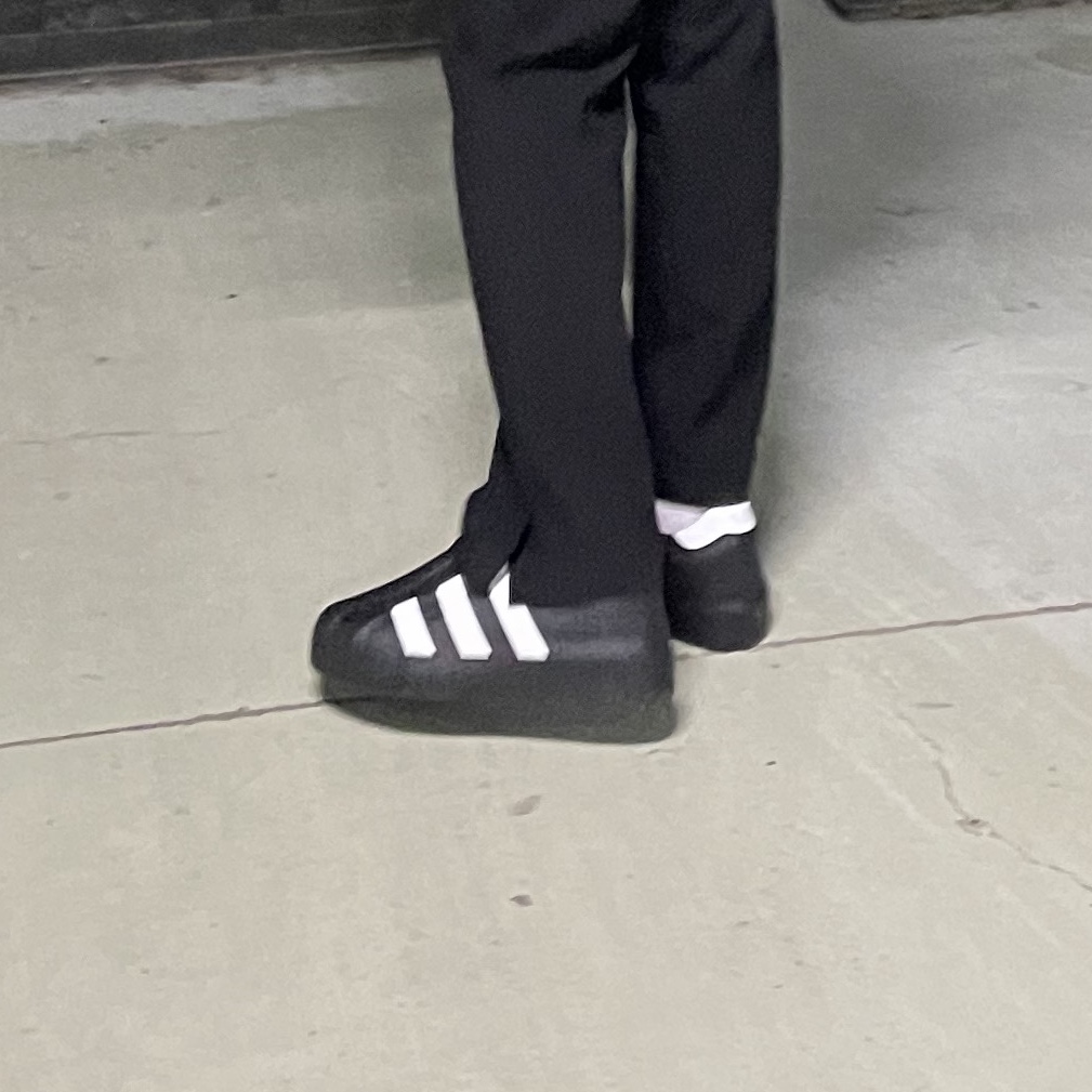 Adidas Adifom Superstar Core Black Cloud White 착용 스타일 - 1