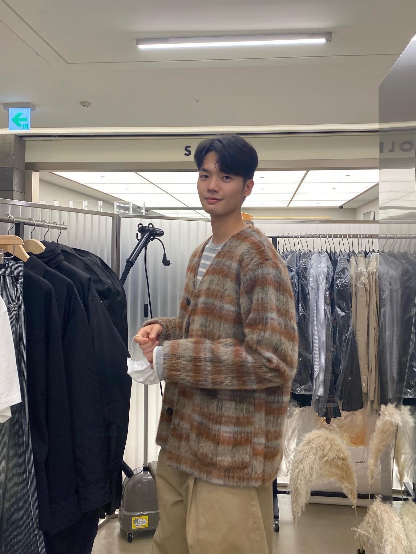 Our Legacy Cardigan Mohair Ament Check 착용 스타일