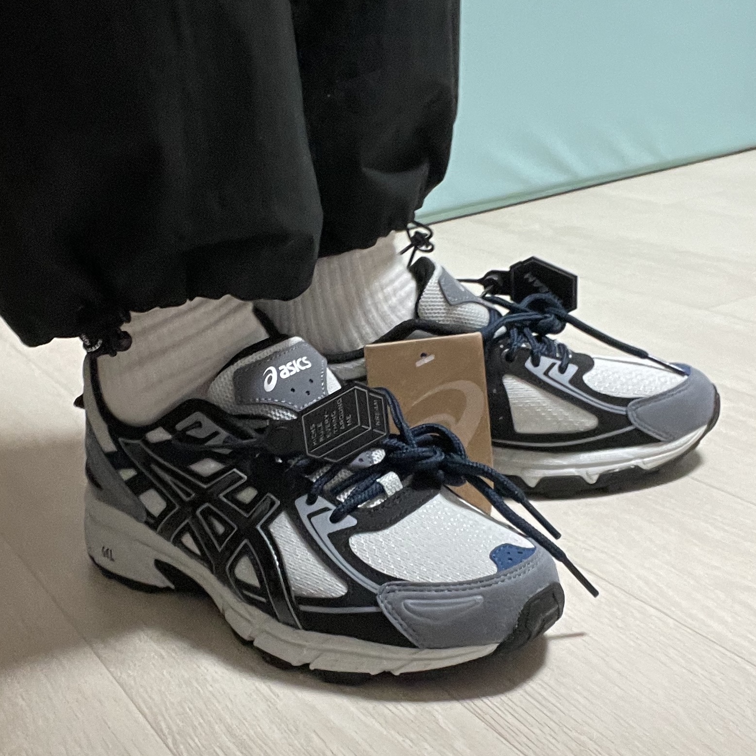 Asics Gel-Venture 6 SPS Glacier Grey 착용 스타일